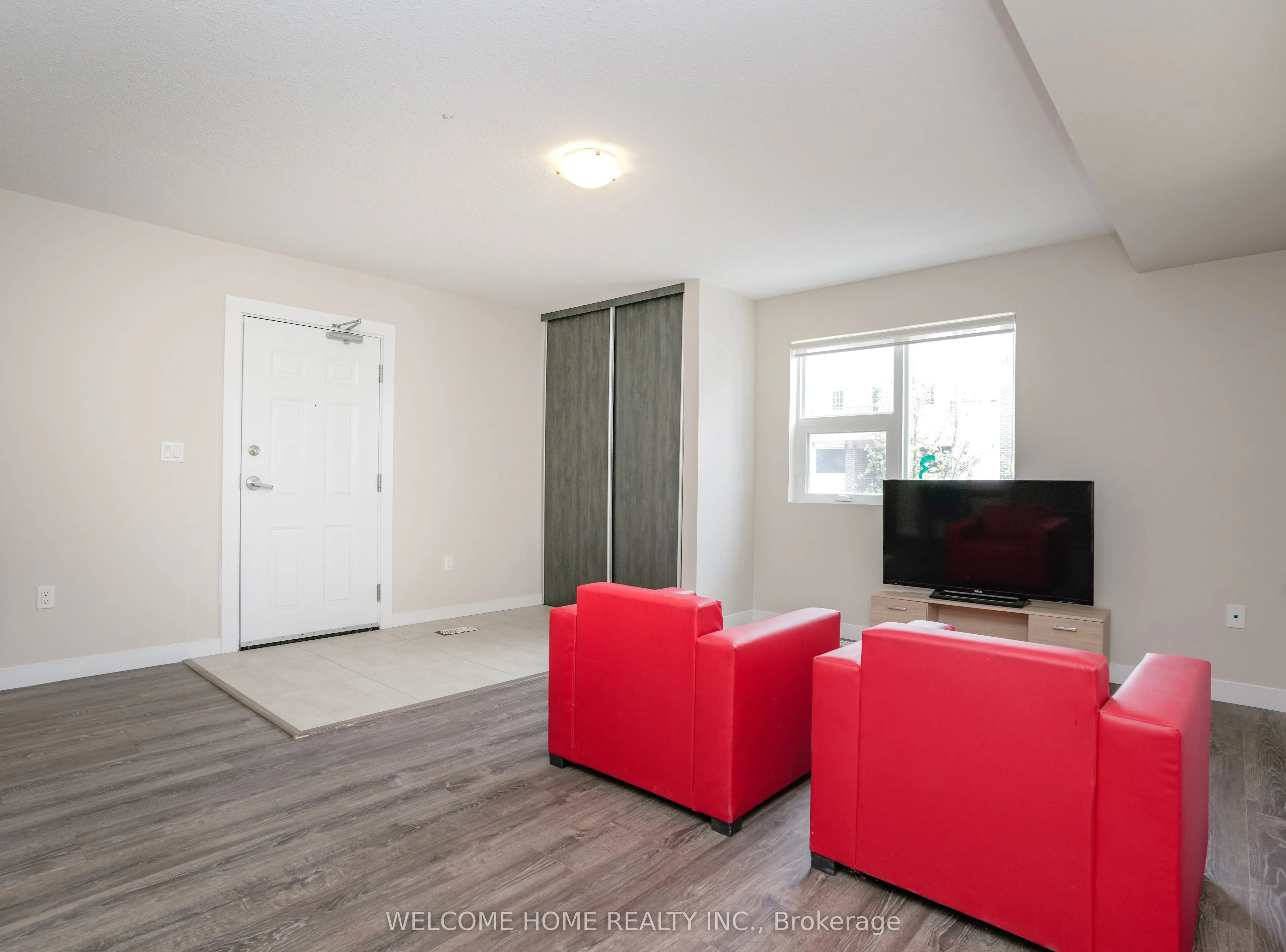288 Albert Street, #113