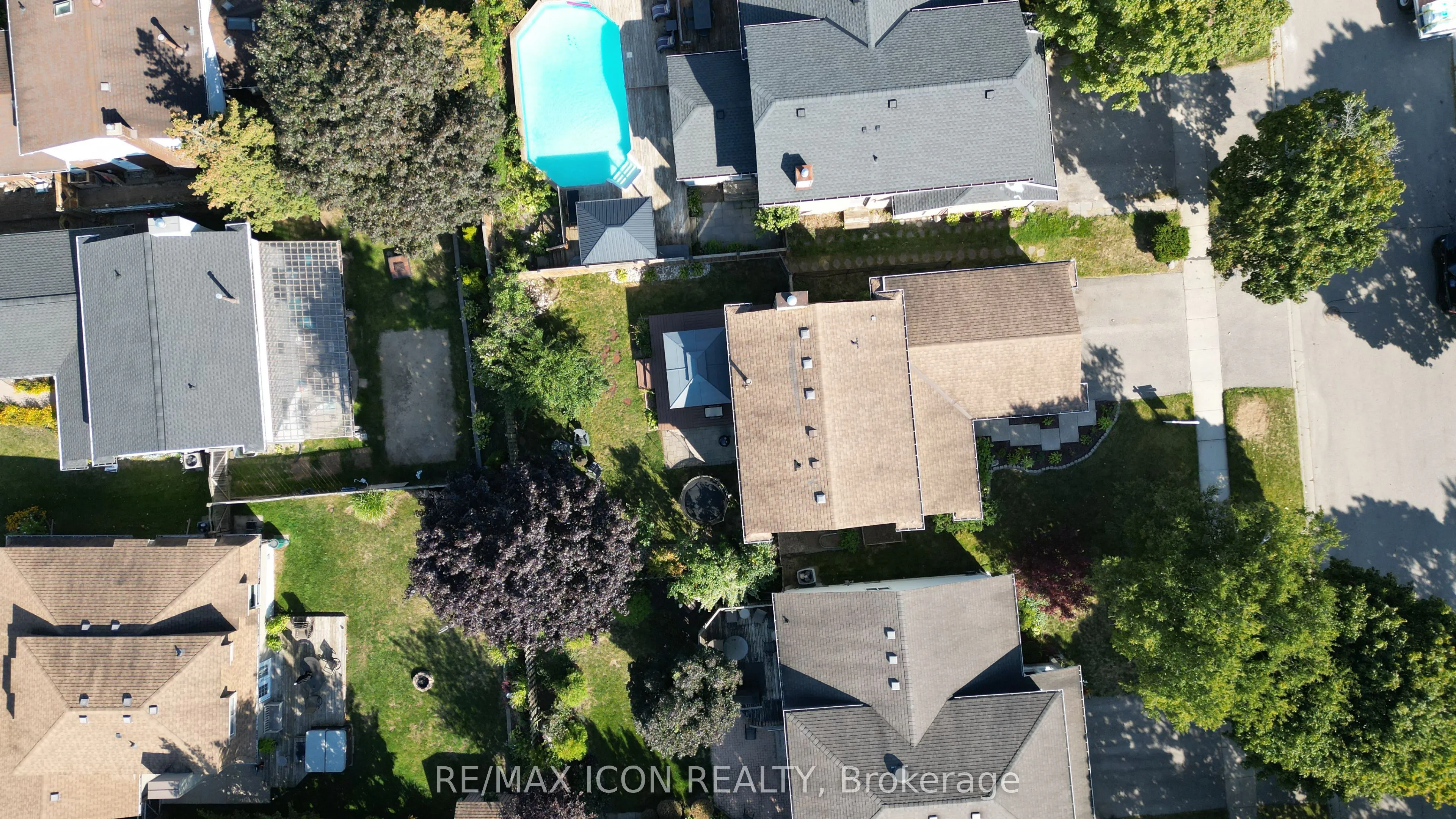 43 Winding Way