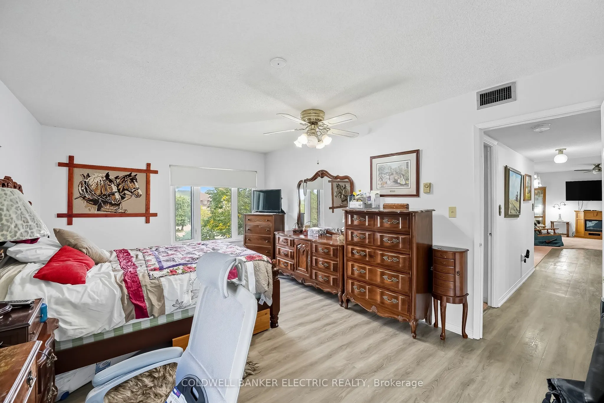 1 Heritage Way, #301