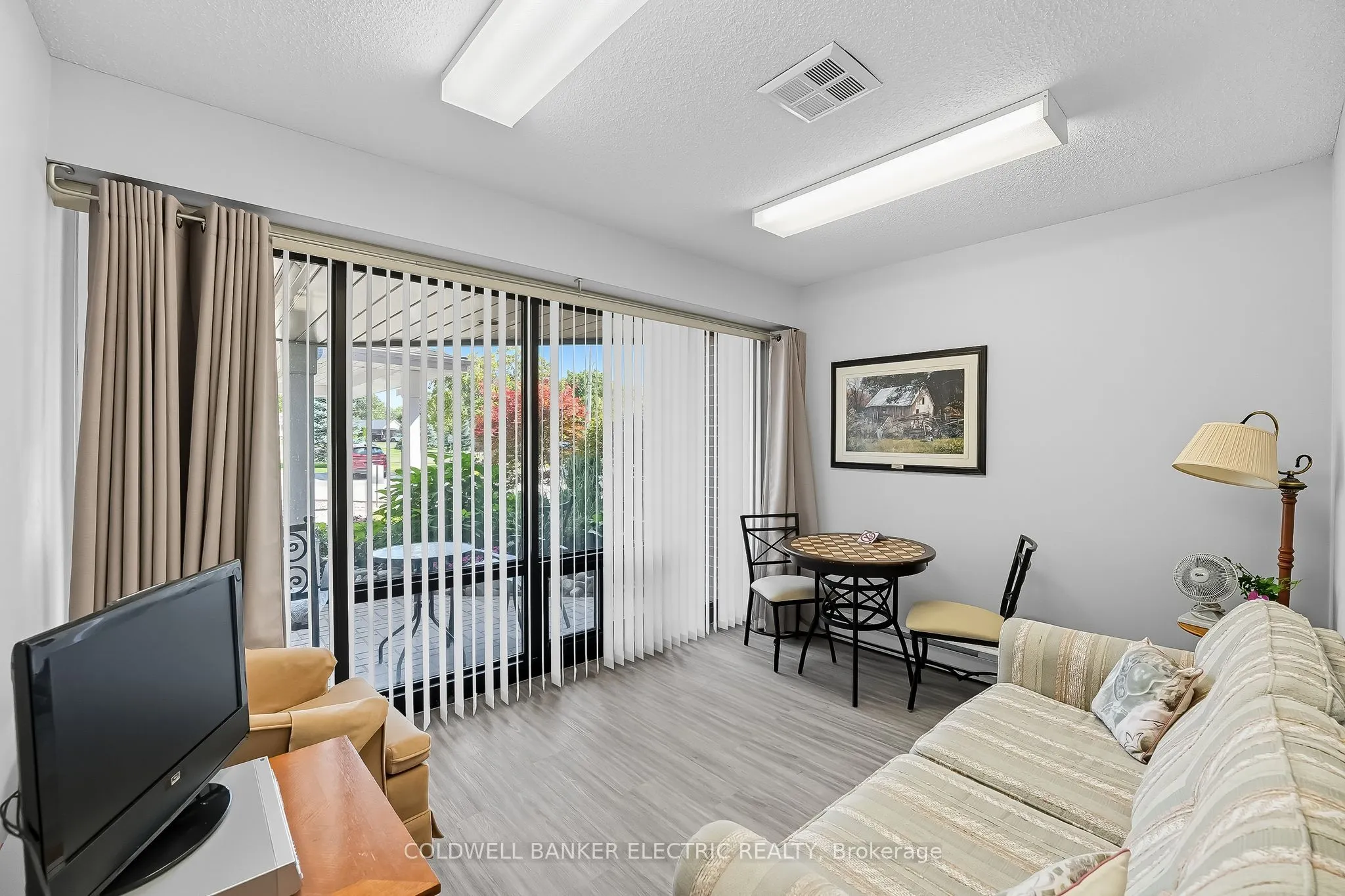 1 Heritage Way, #301