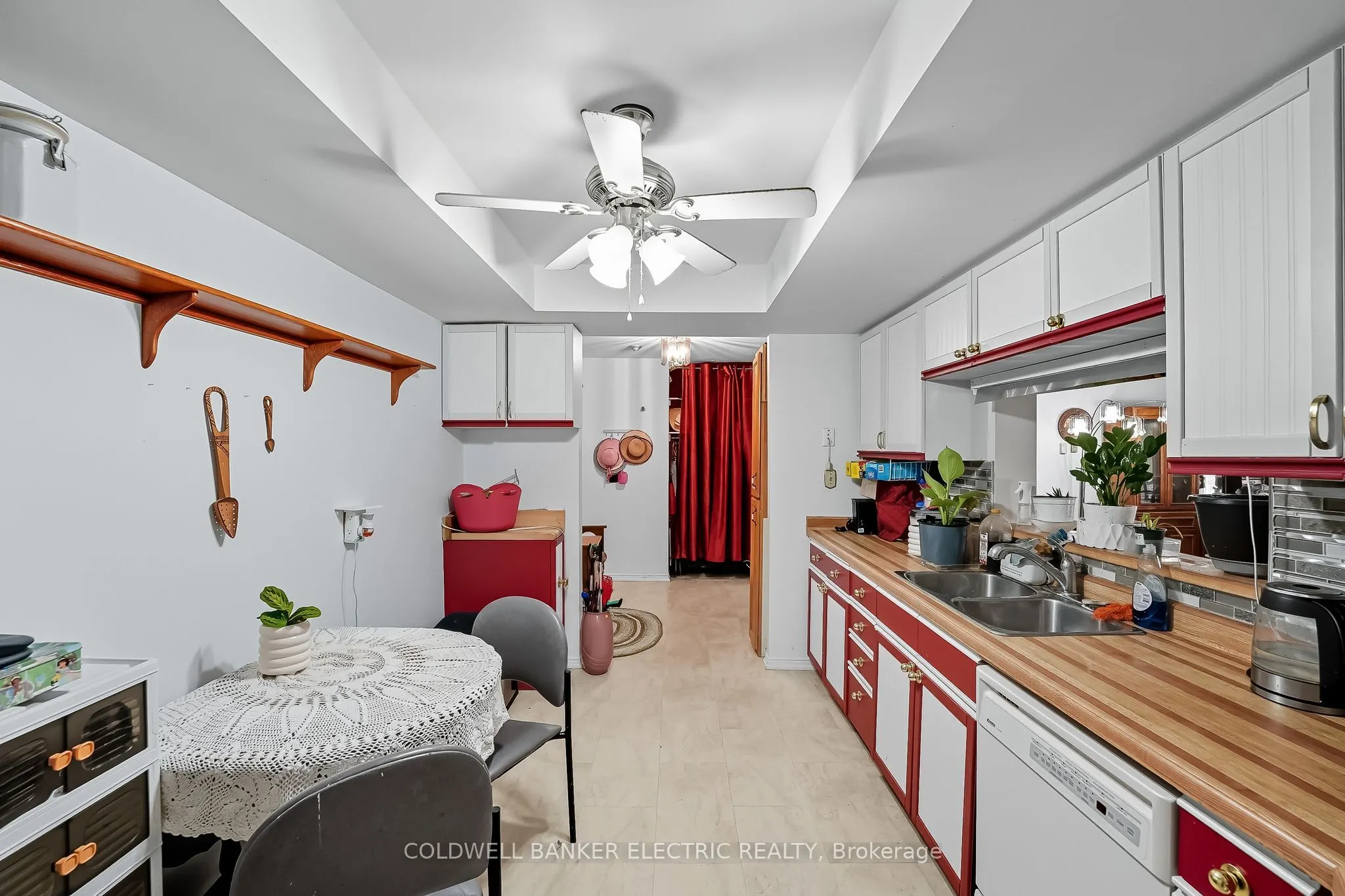 1 Heritage Way, #301