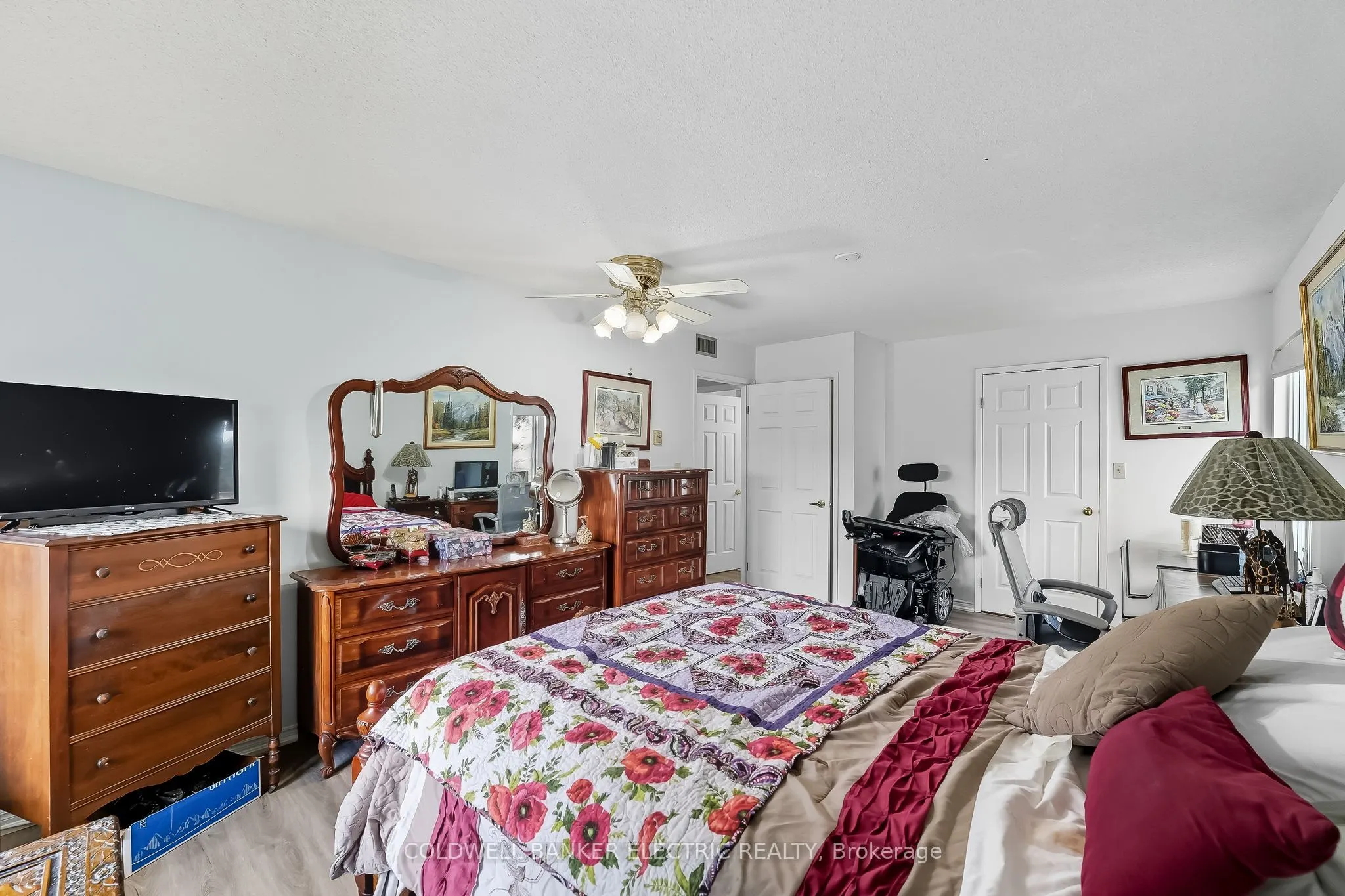 1 Heritage Way, #301