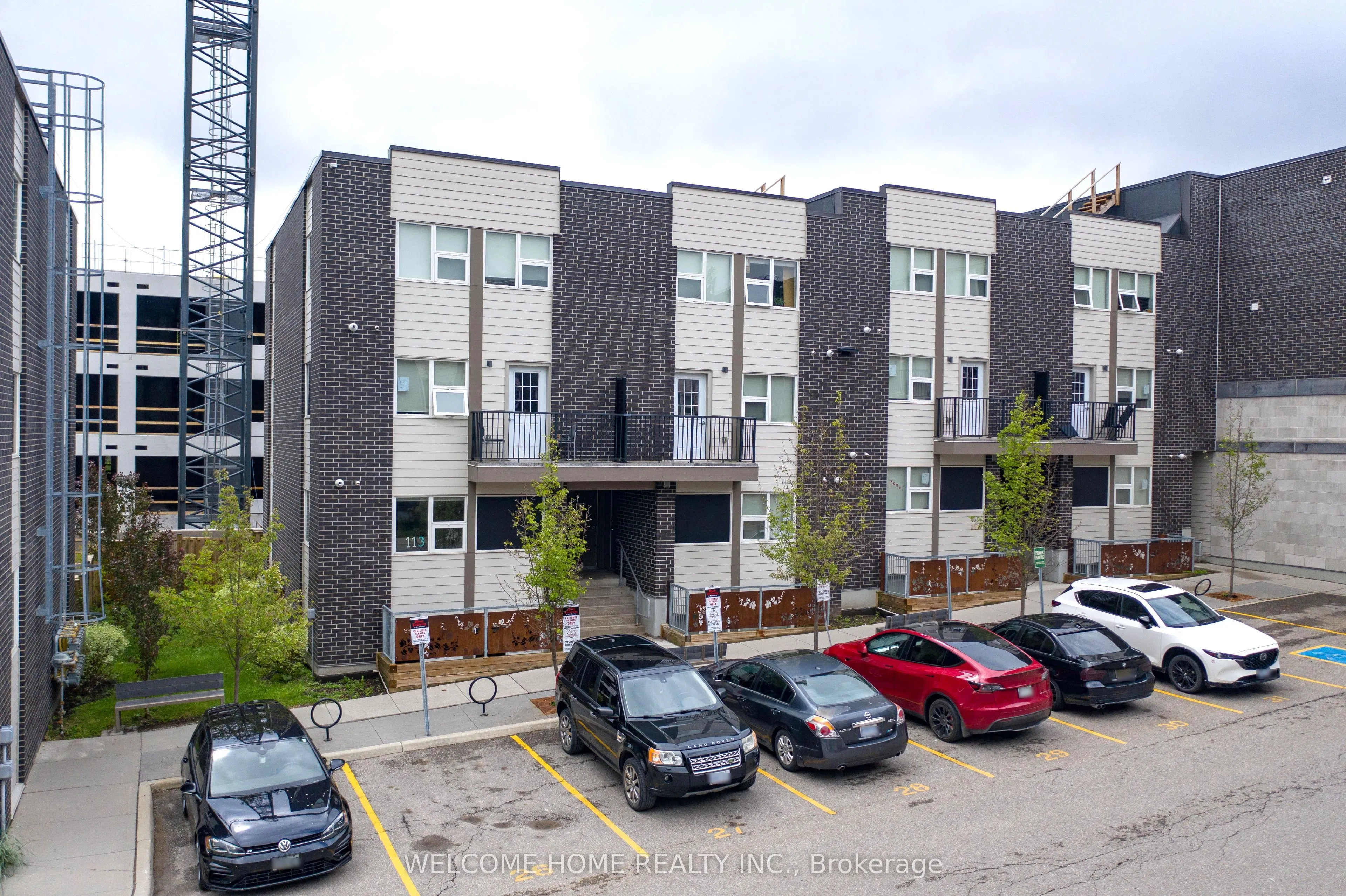 288 Albert Street #113
