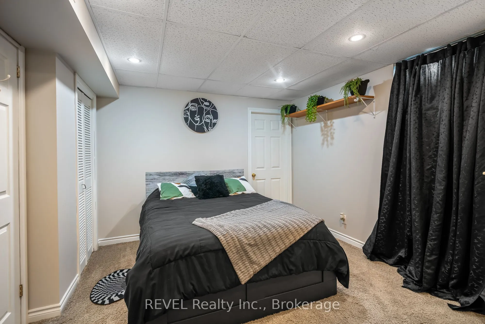23 Green Meadow Crescent