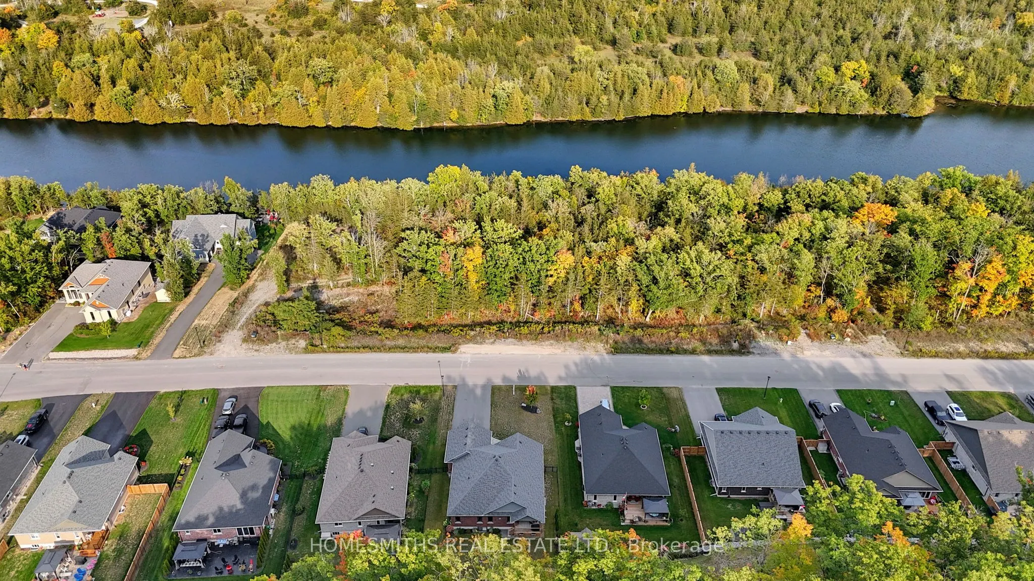 12 Riverside Trail