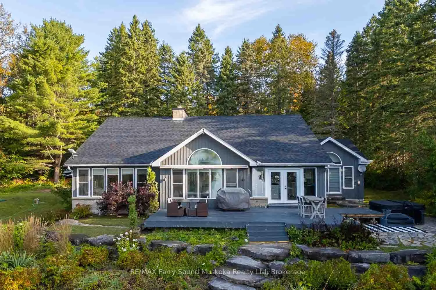 1075 Sawmill Lane