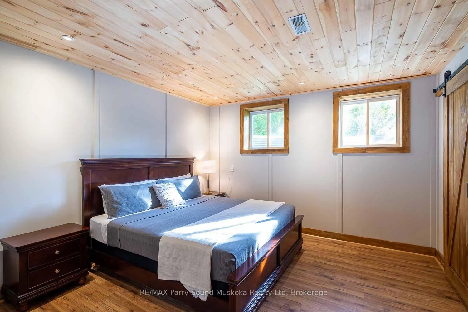 1075 Sawmill Lane