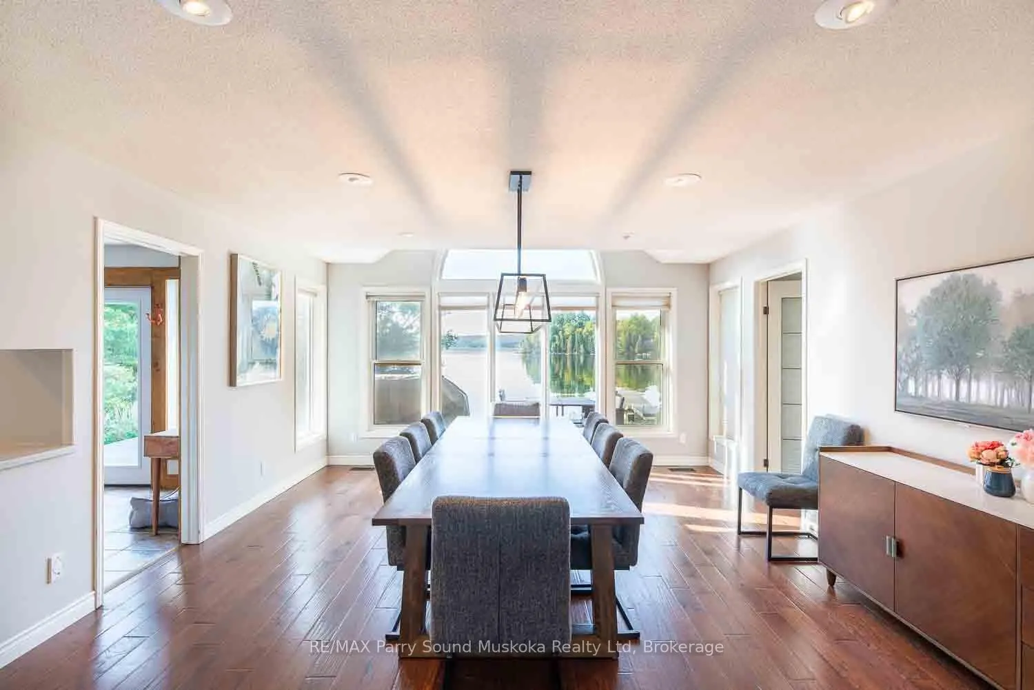 1075 Sawmill Lane