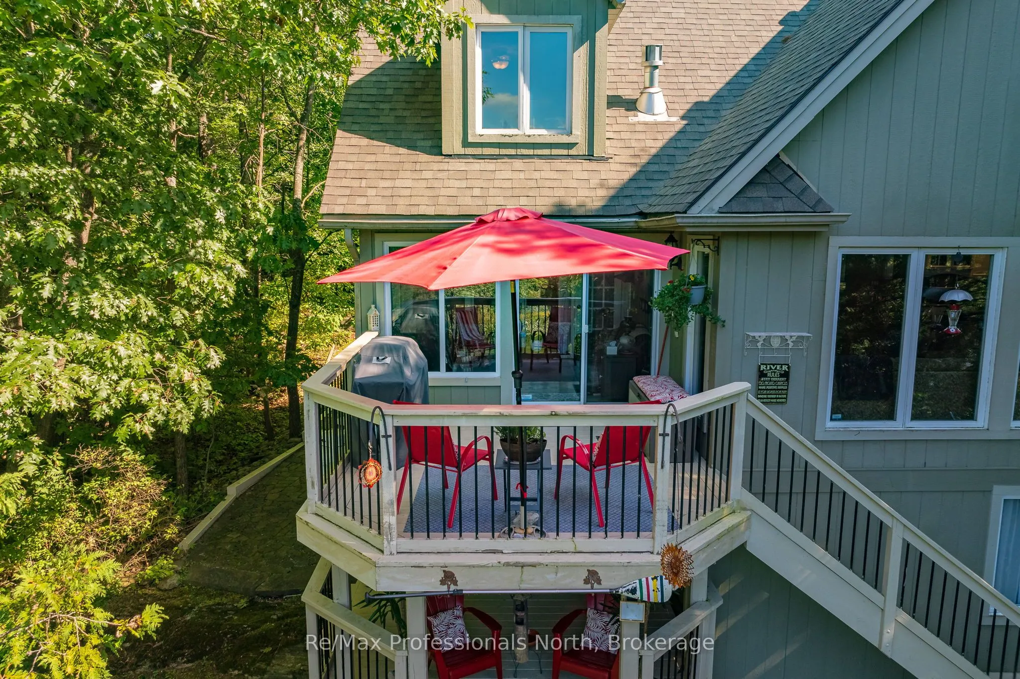 1005 Laidlaw Avenue