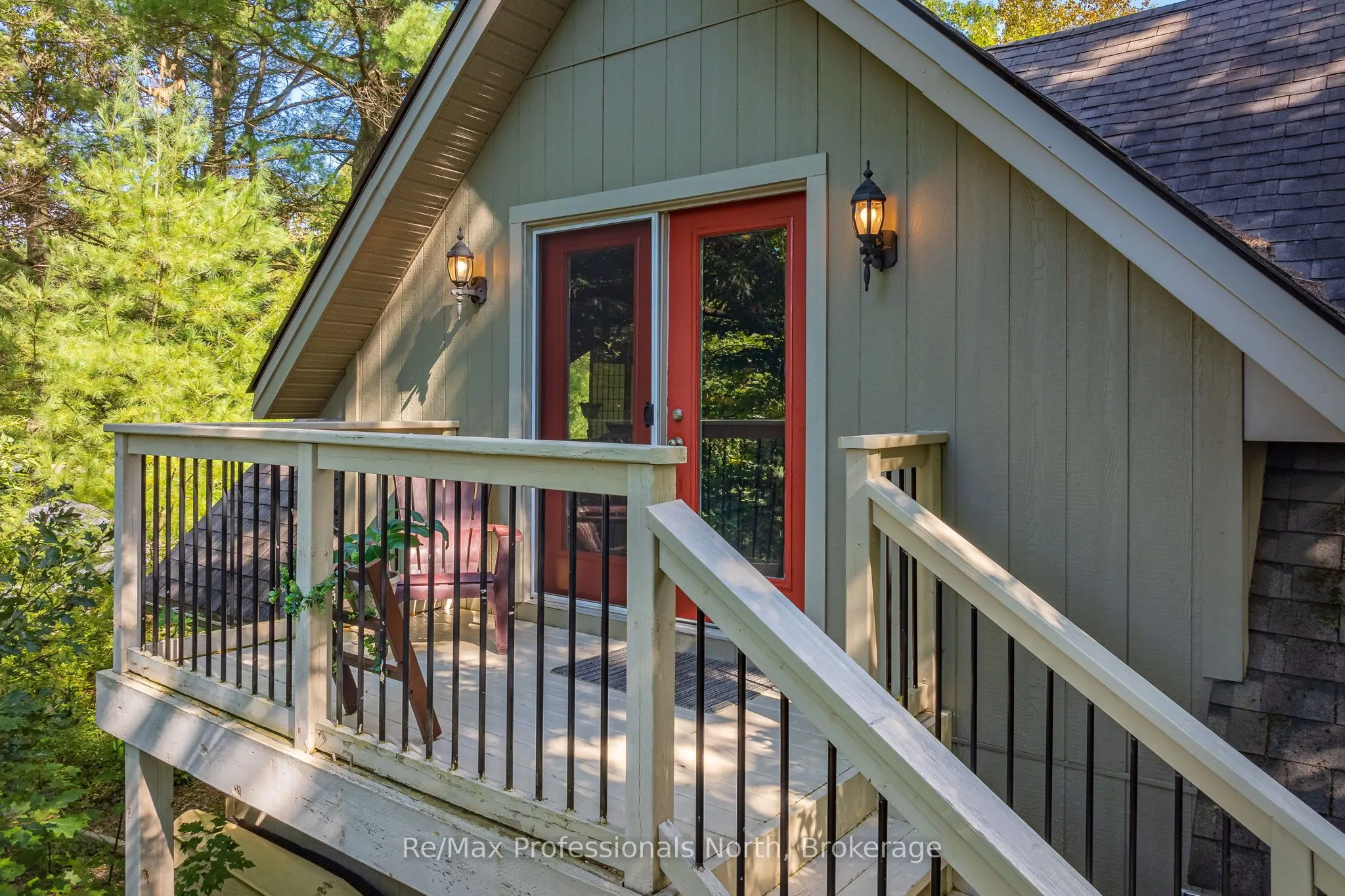 1005 Laidlaw Avenue