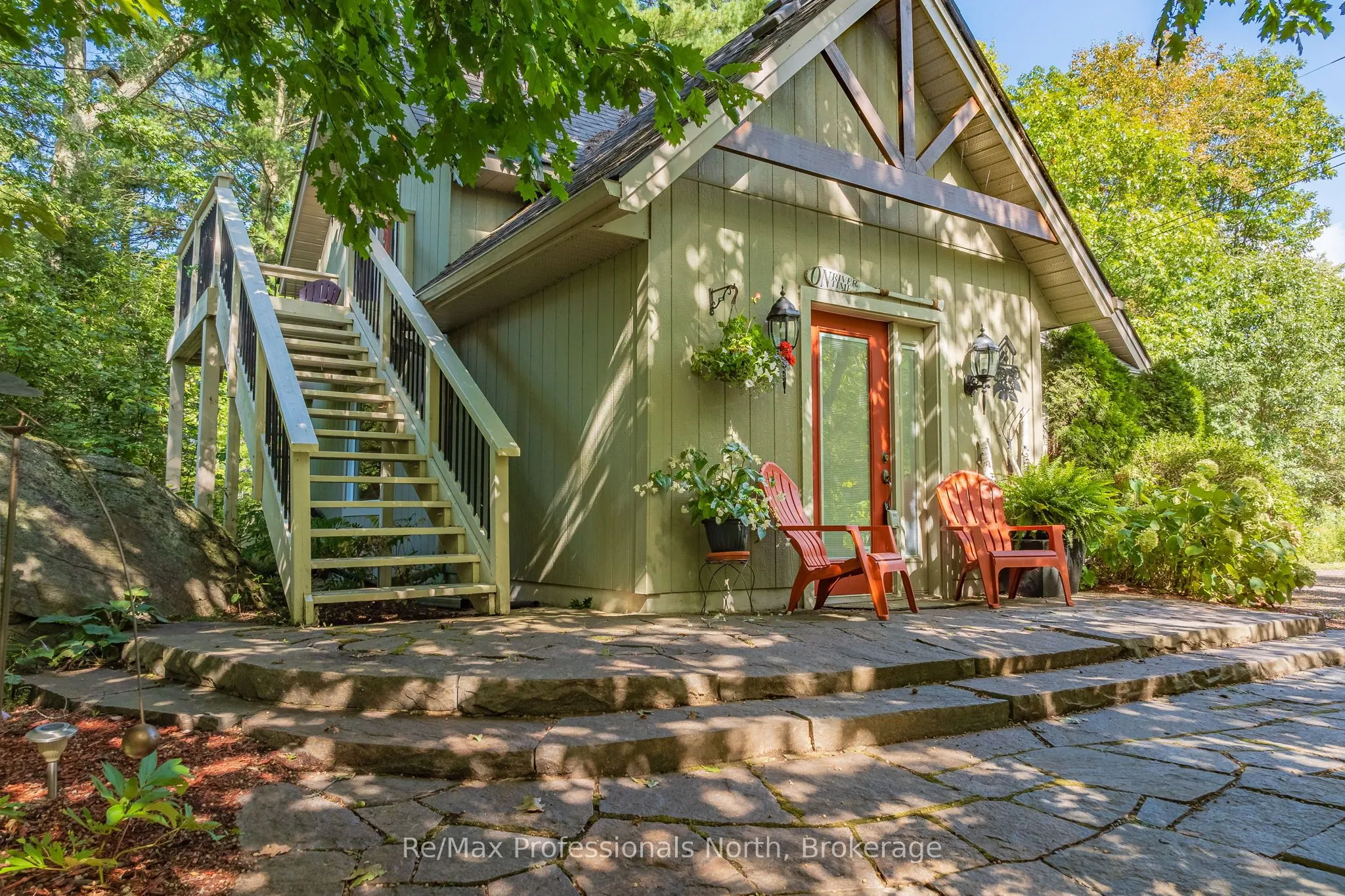 1005 Laidlaw Avenue