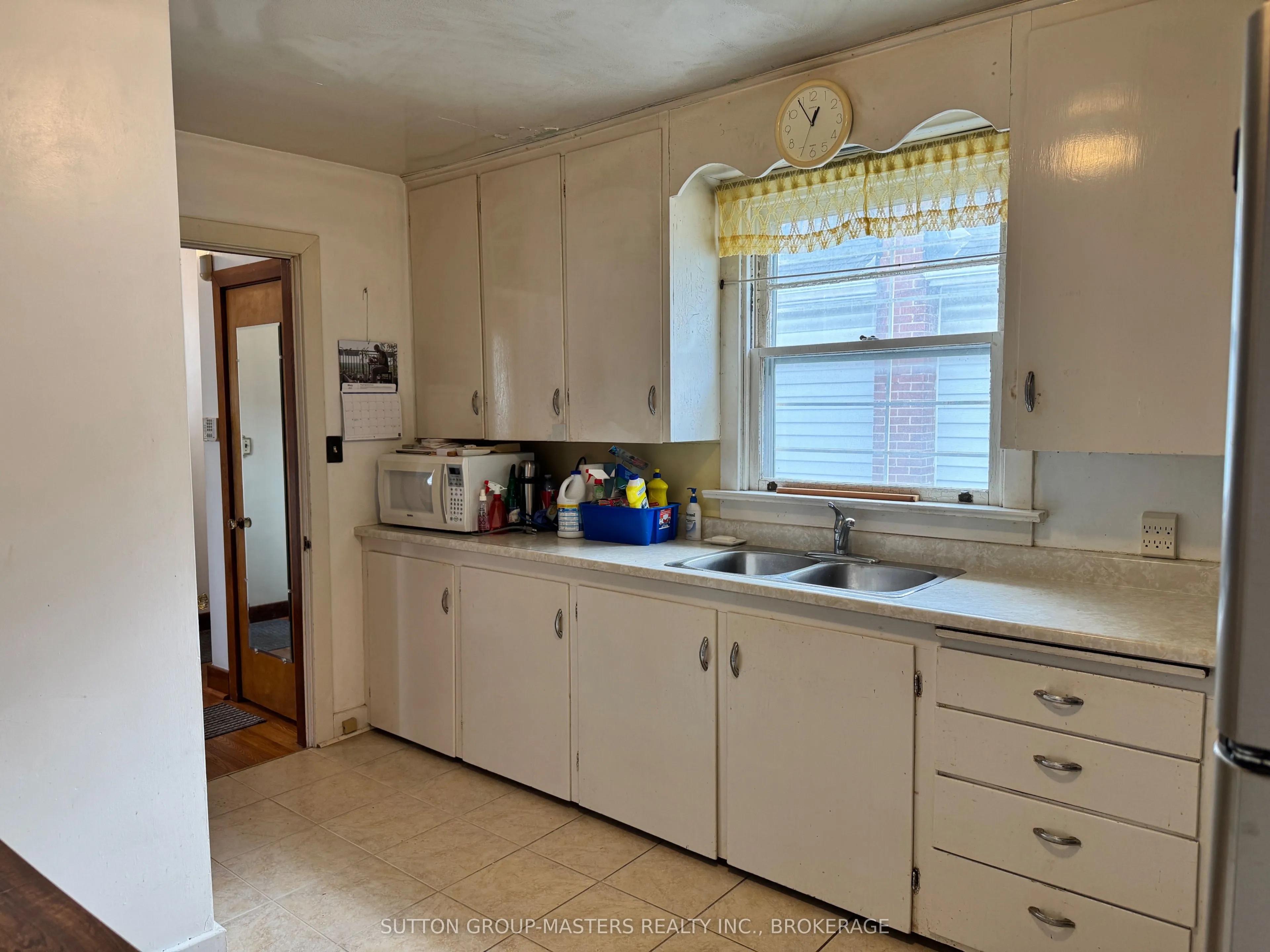 366 Division Street