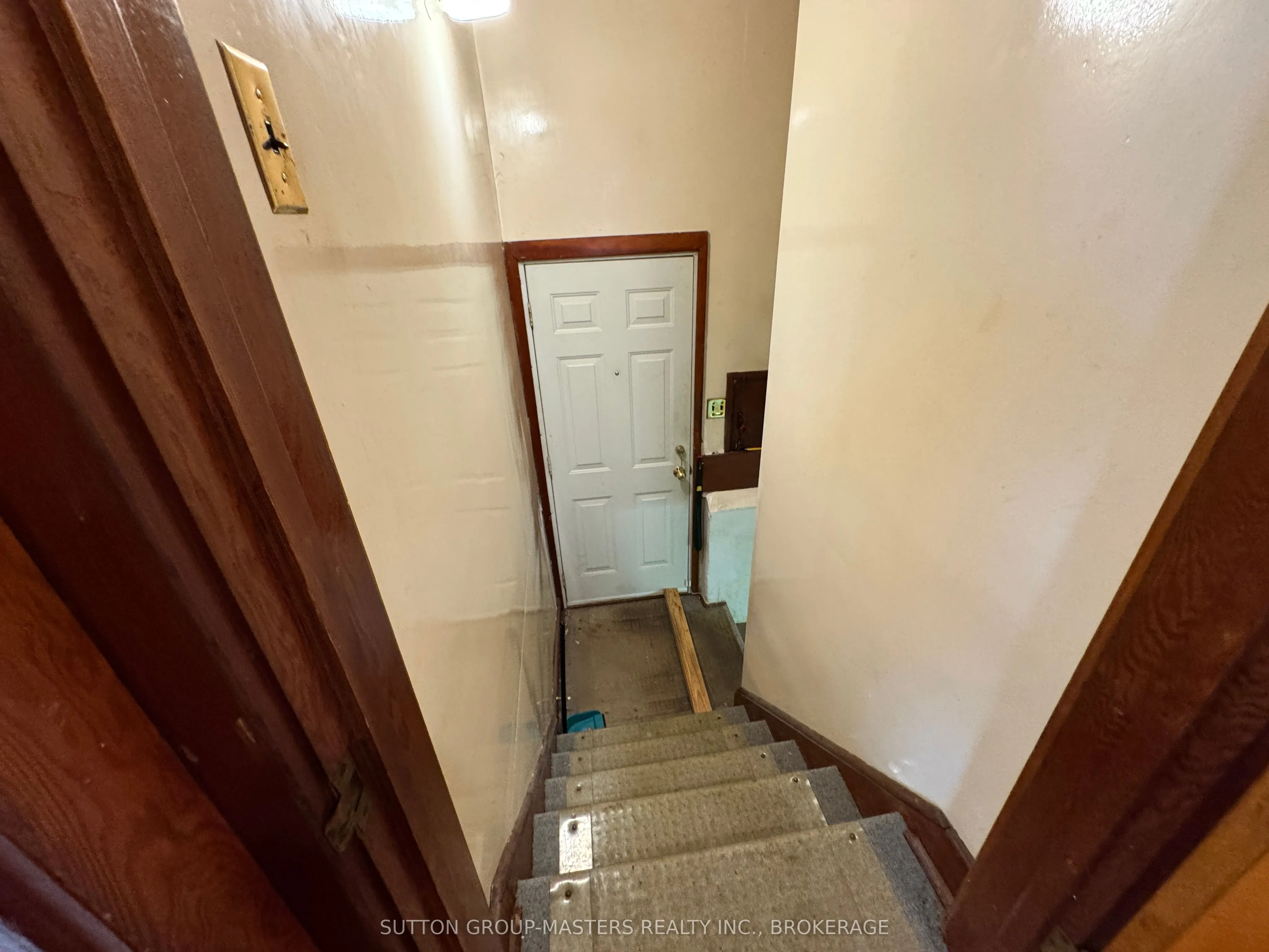 366 Division Street