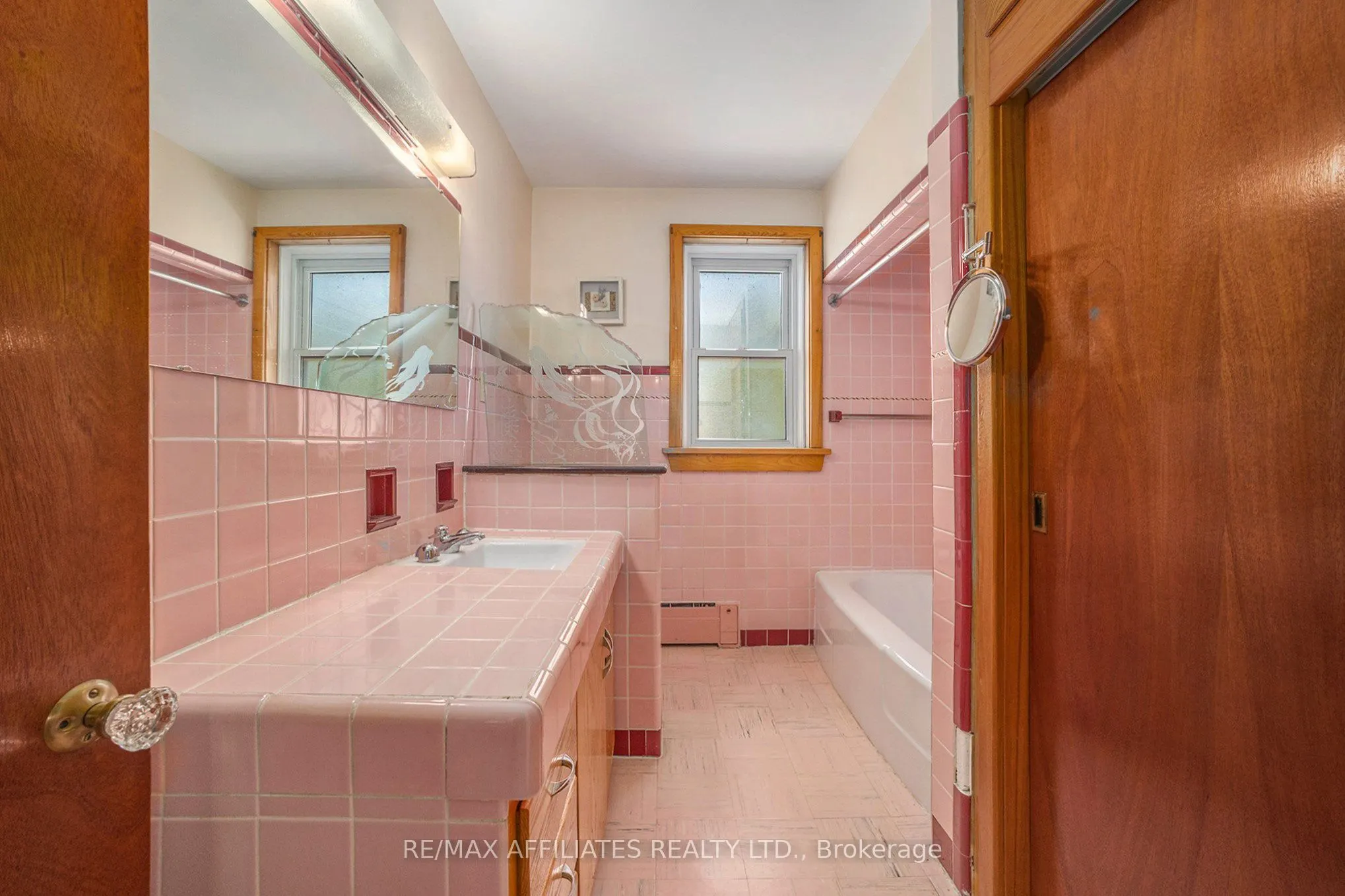 21 Wilson Street W, #Apt 1