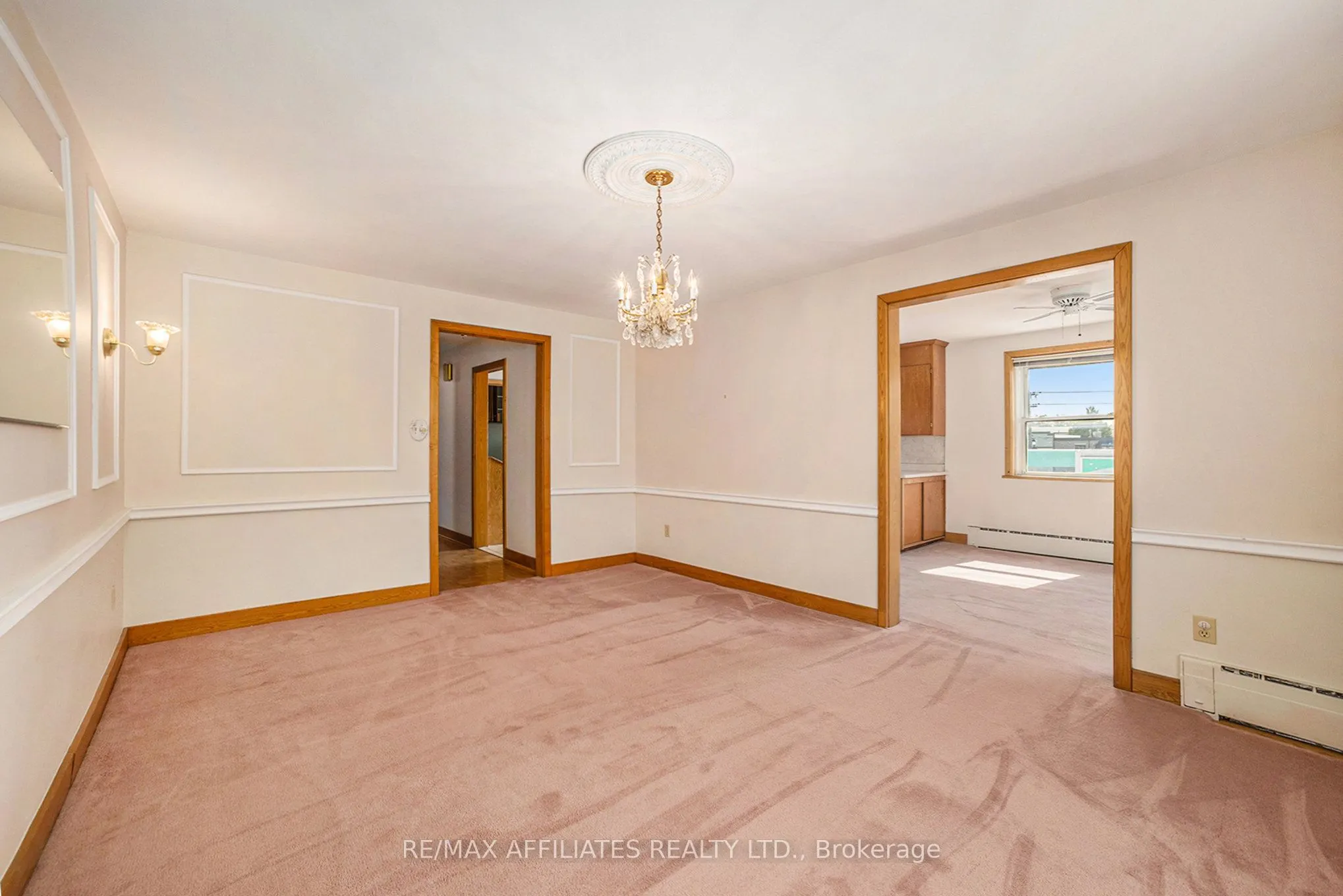 21 Wilson Street W, #Apt 1