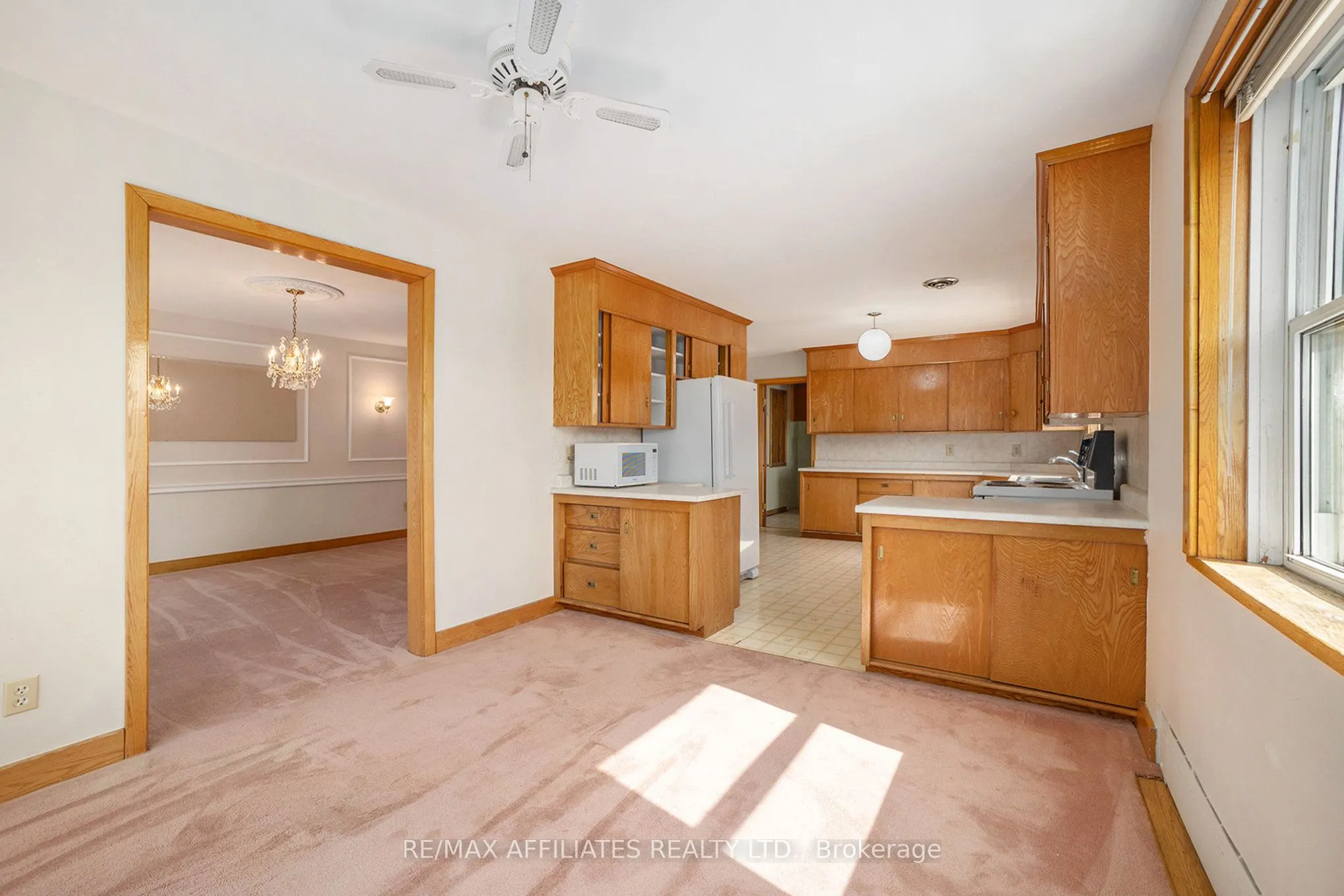 21 Wilson Street W, #Apt 1