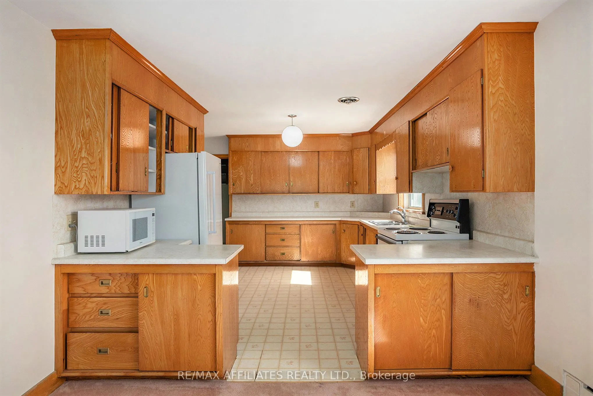 21 Wilson Street W, #Apt 1