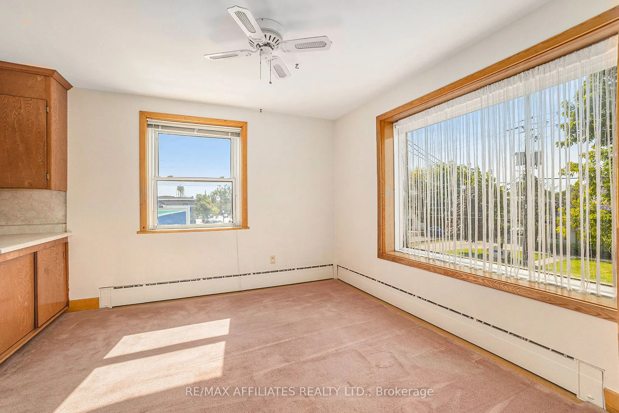 21 Wilson Street W, #Apt 1