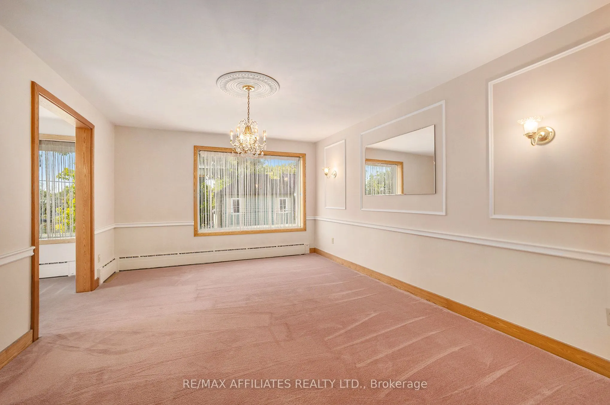 21 Wilson Street W, #Apt 1