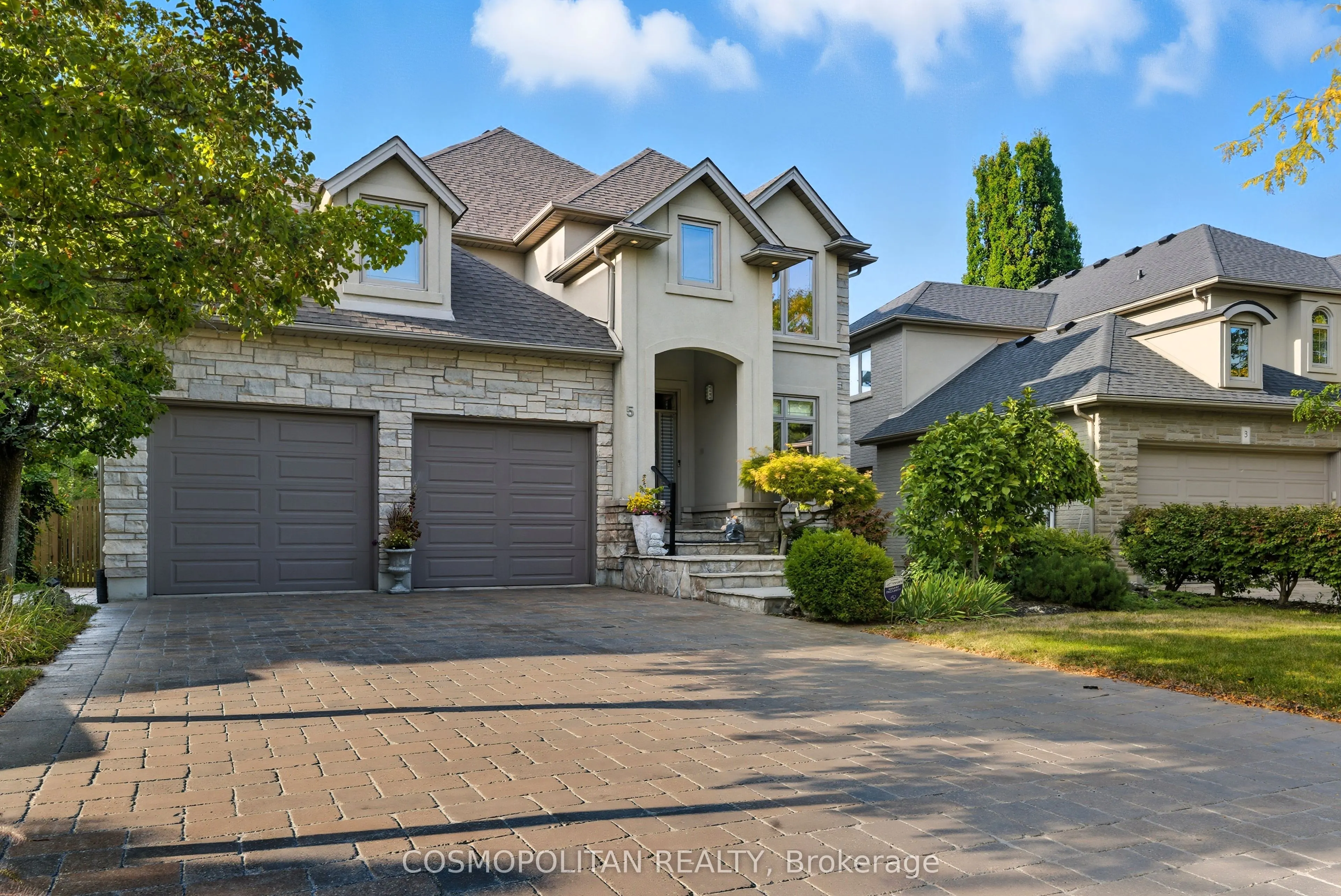 5 BROOKLYN Court