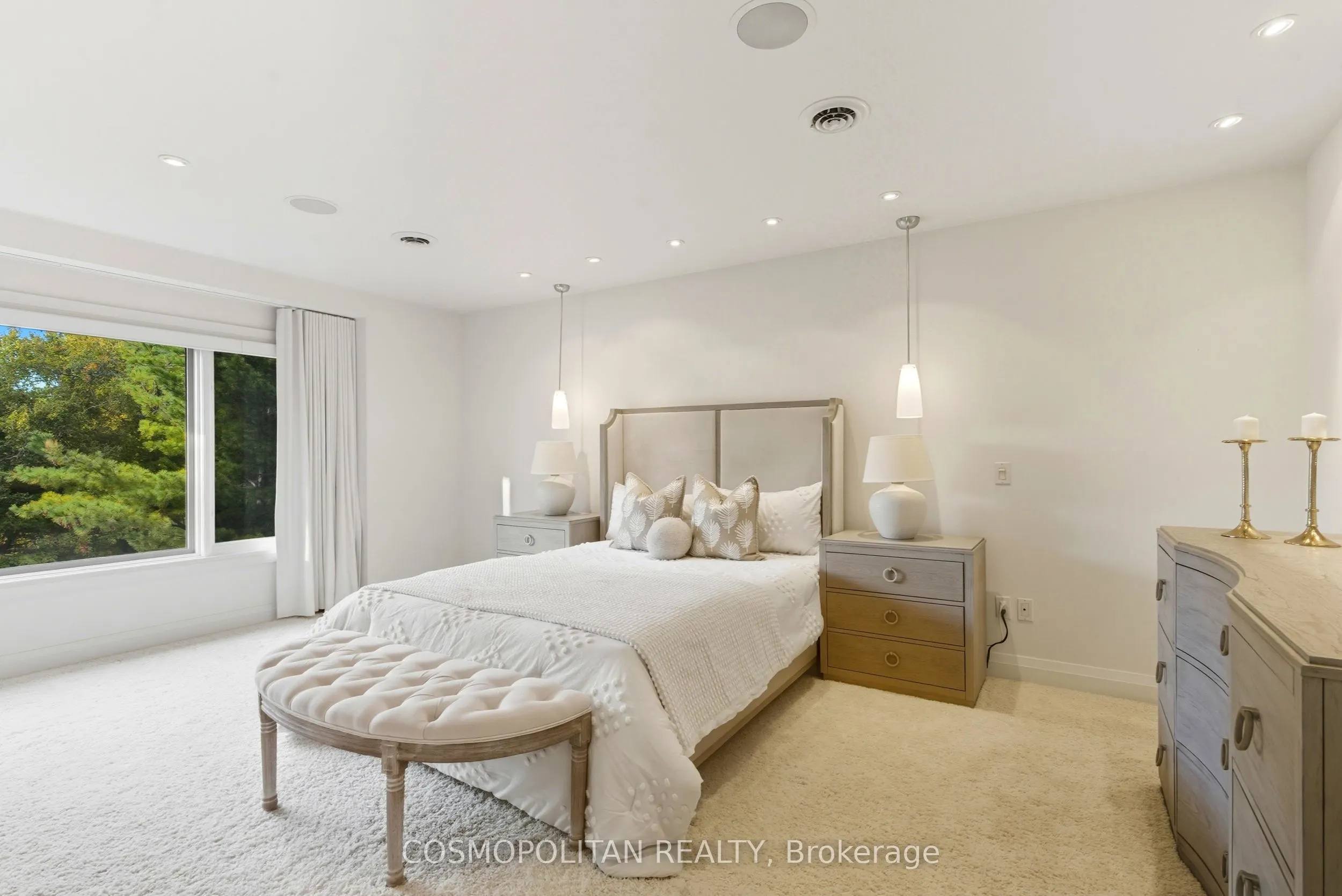 5 BROOKLYN Court