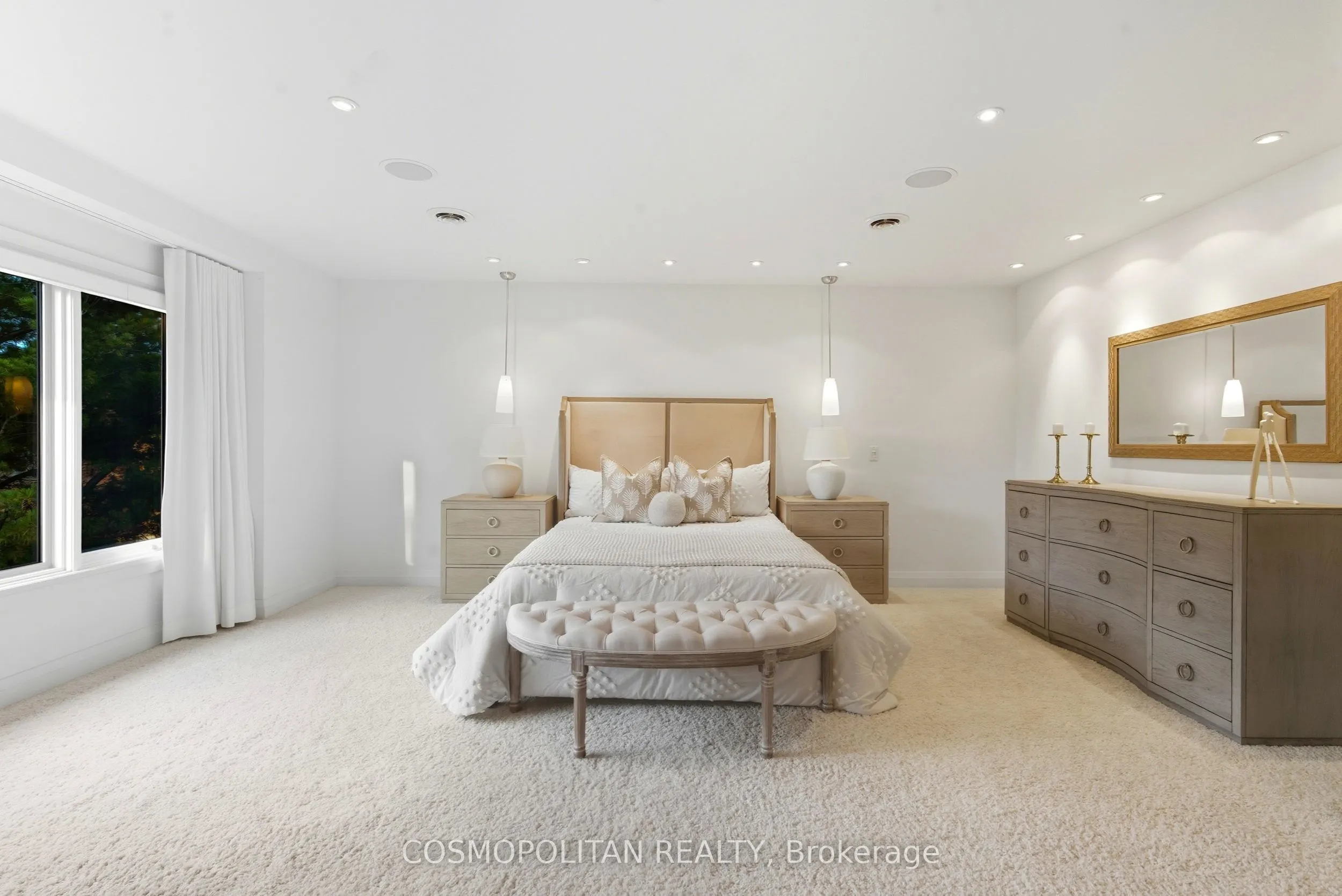 5 BROOKLYN Court