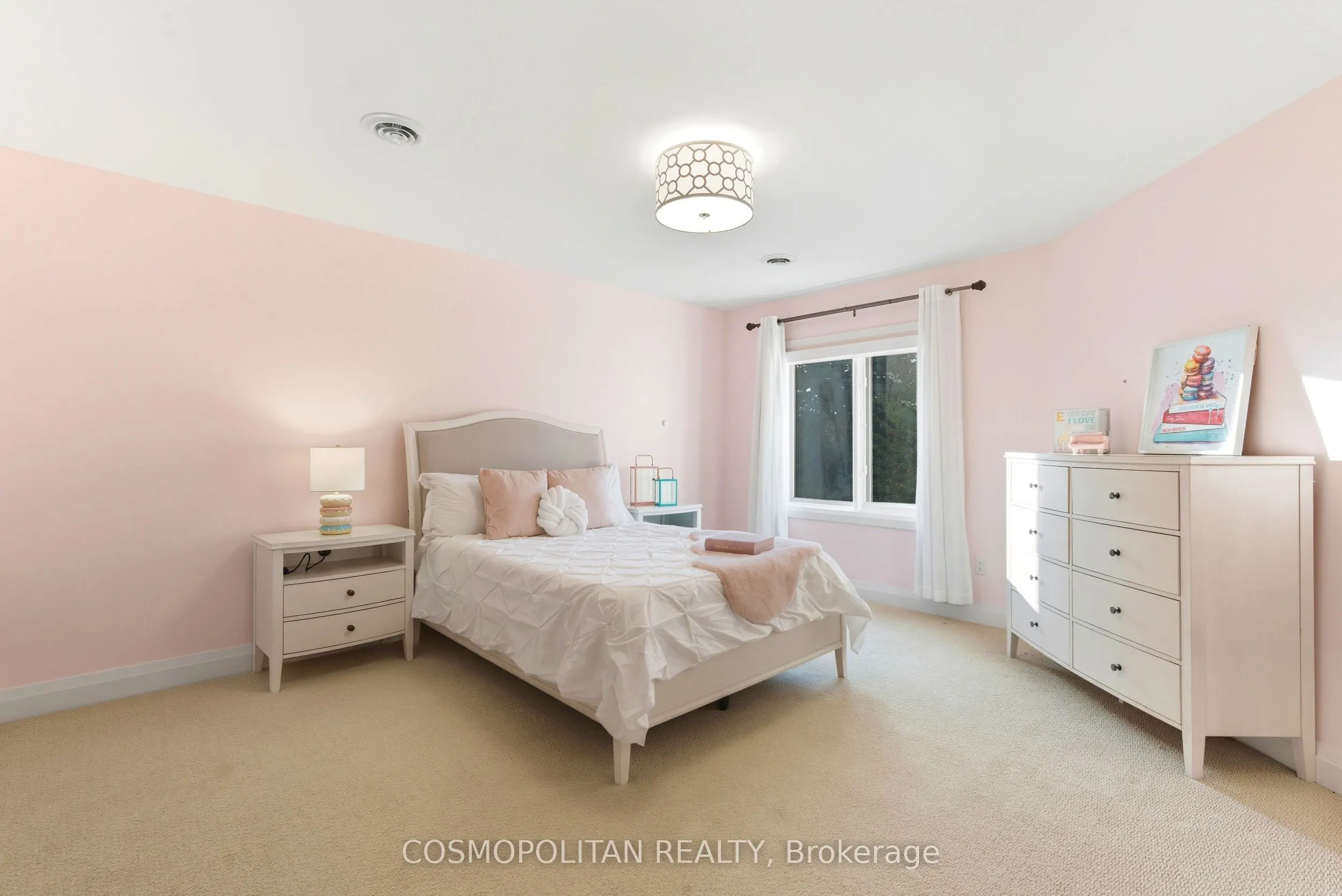 5 BROOKLYN Court