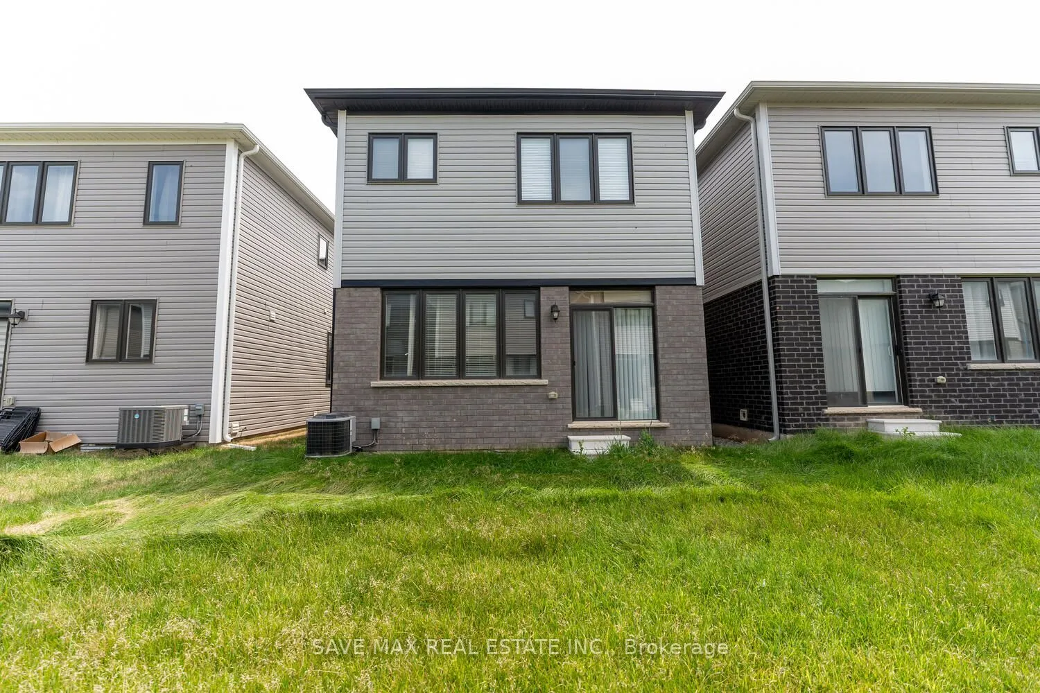 6 Amos Avenue