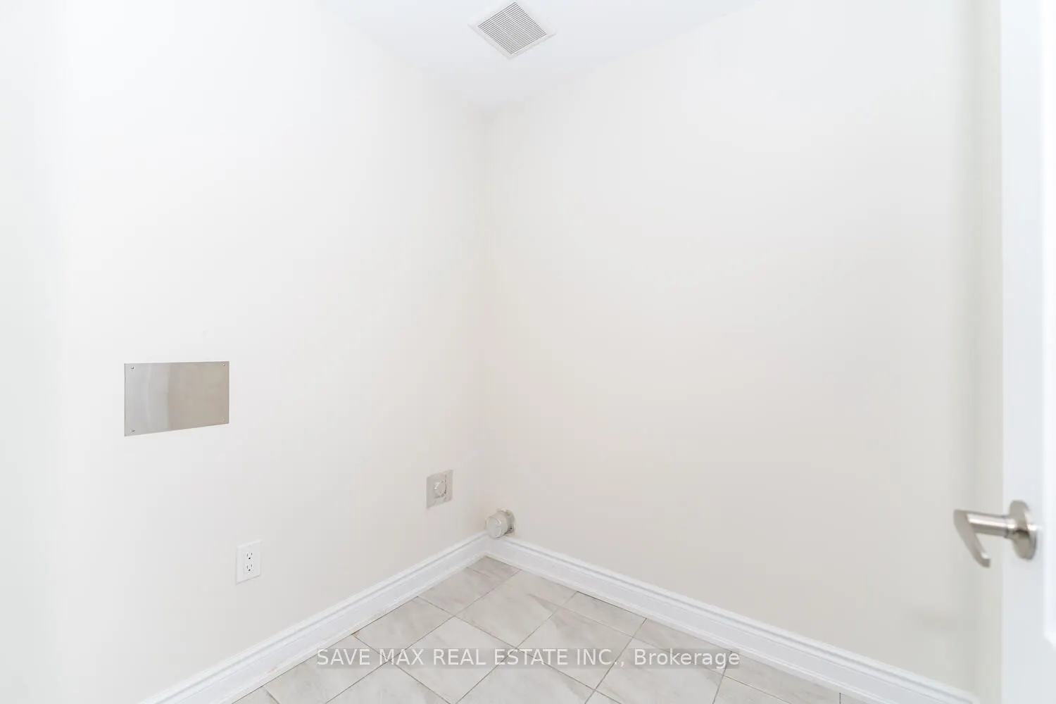 6 Amos Avenue