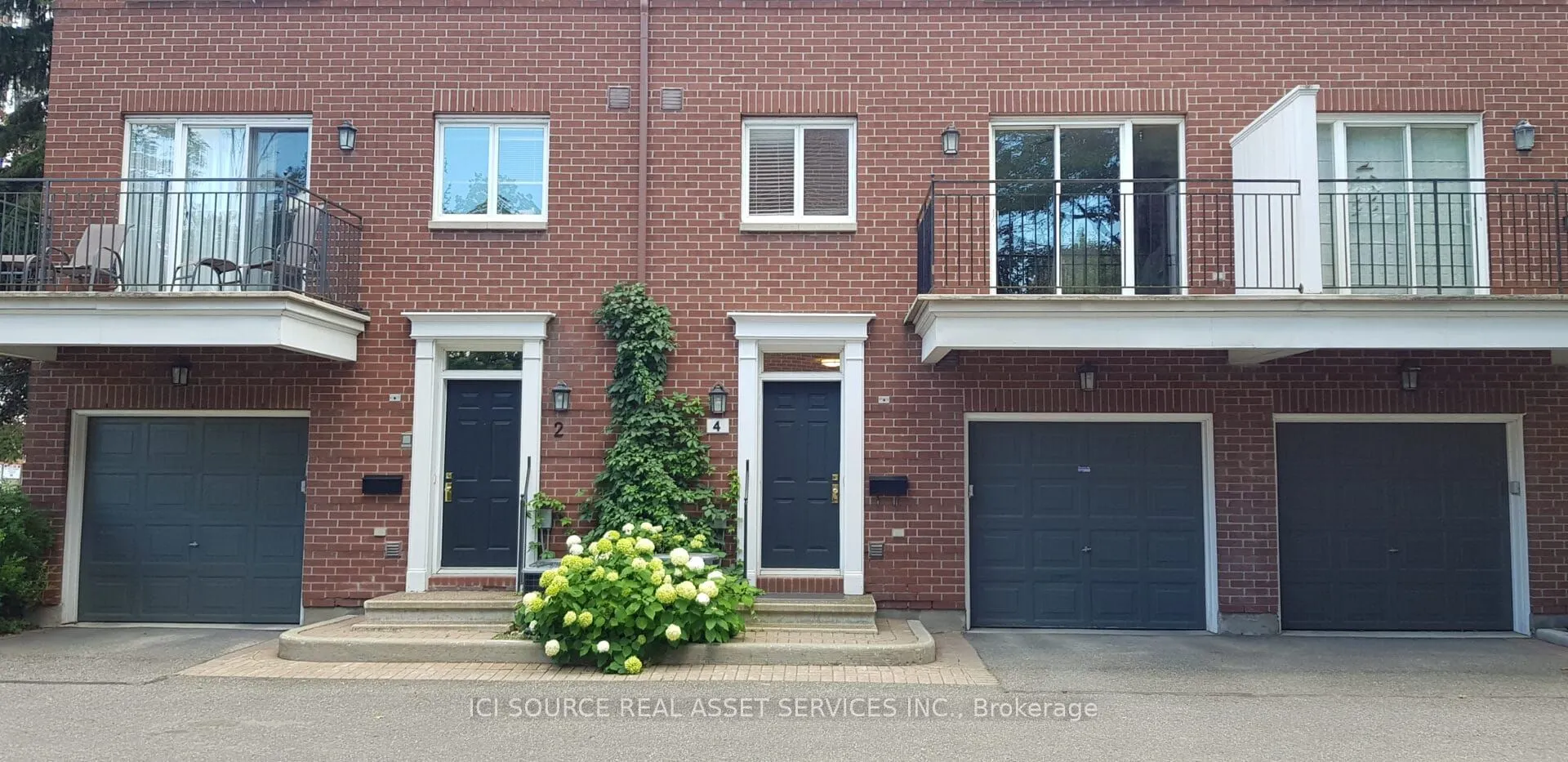 4 Thorburn Avenue