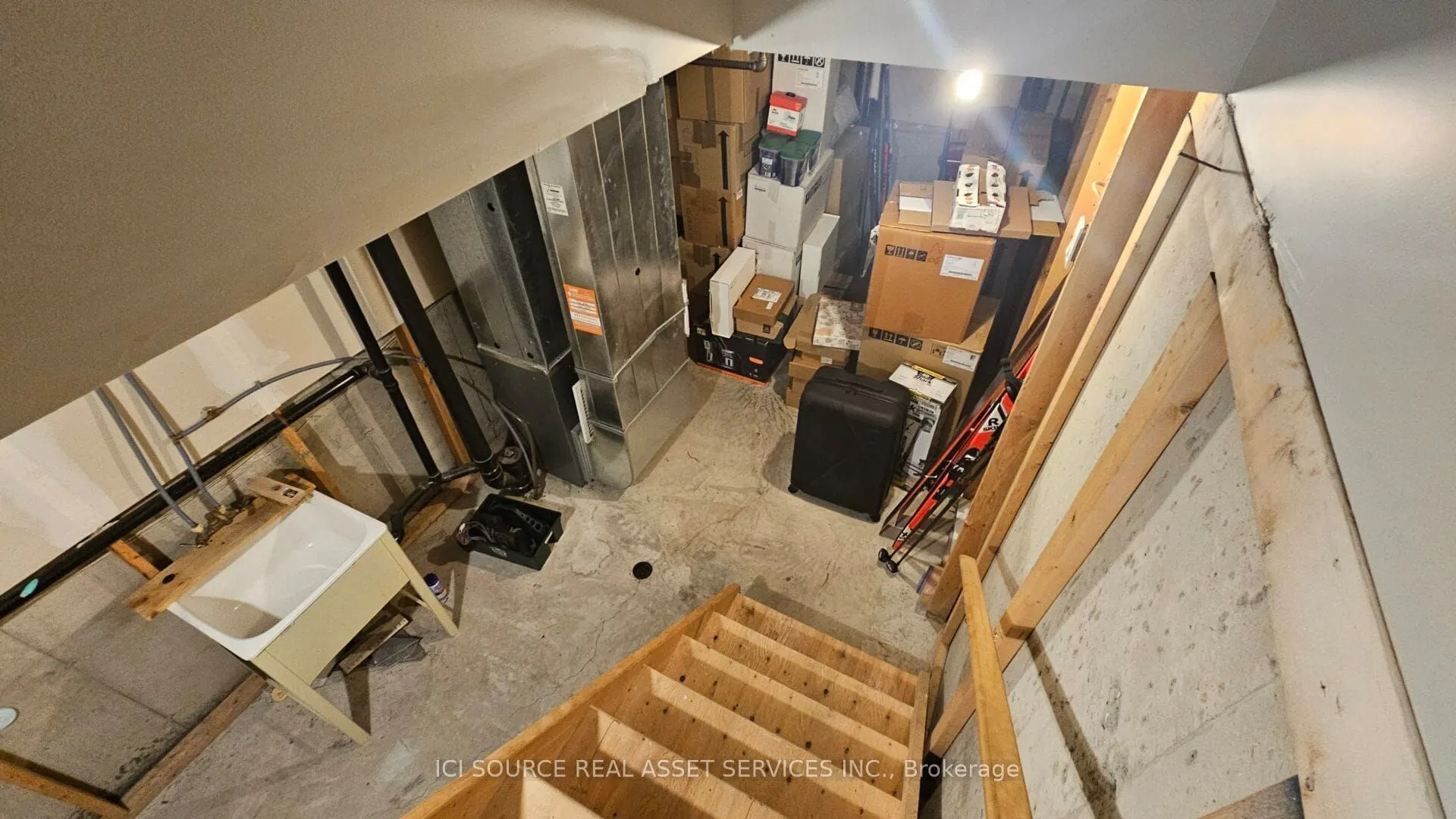 4 Thorburn Avenue