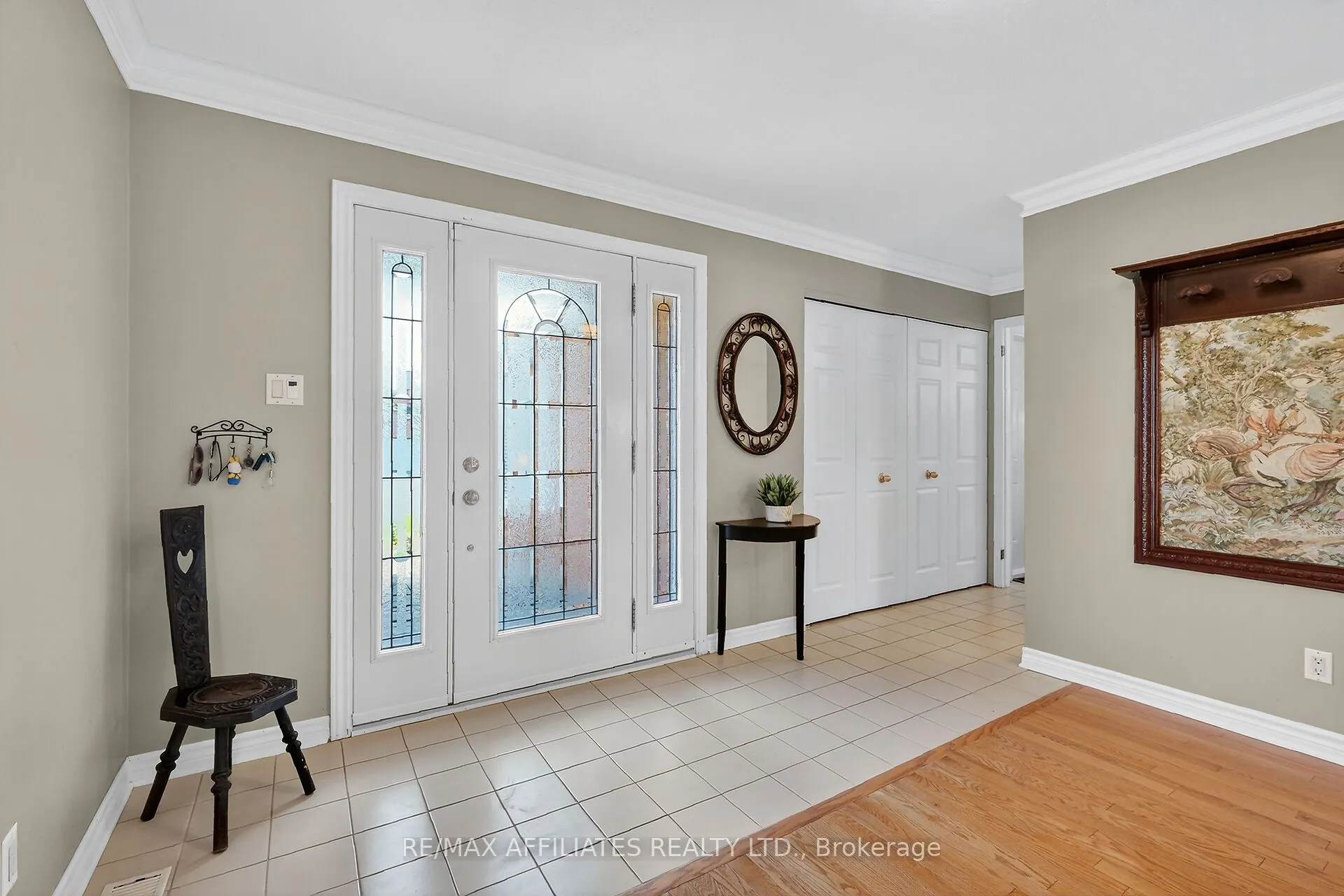 560 Falwyn Crescent