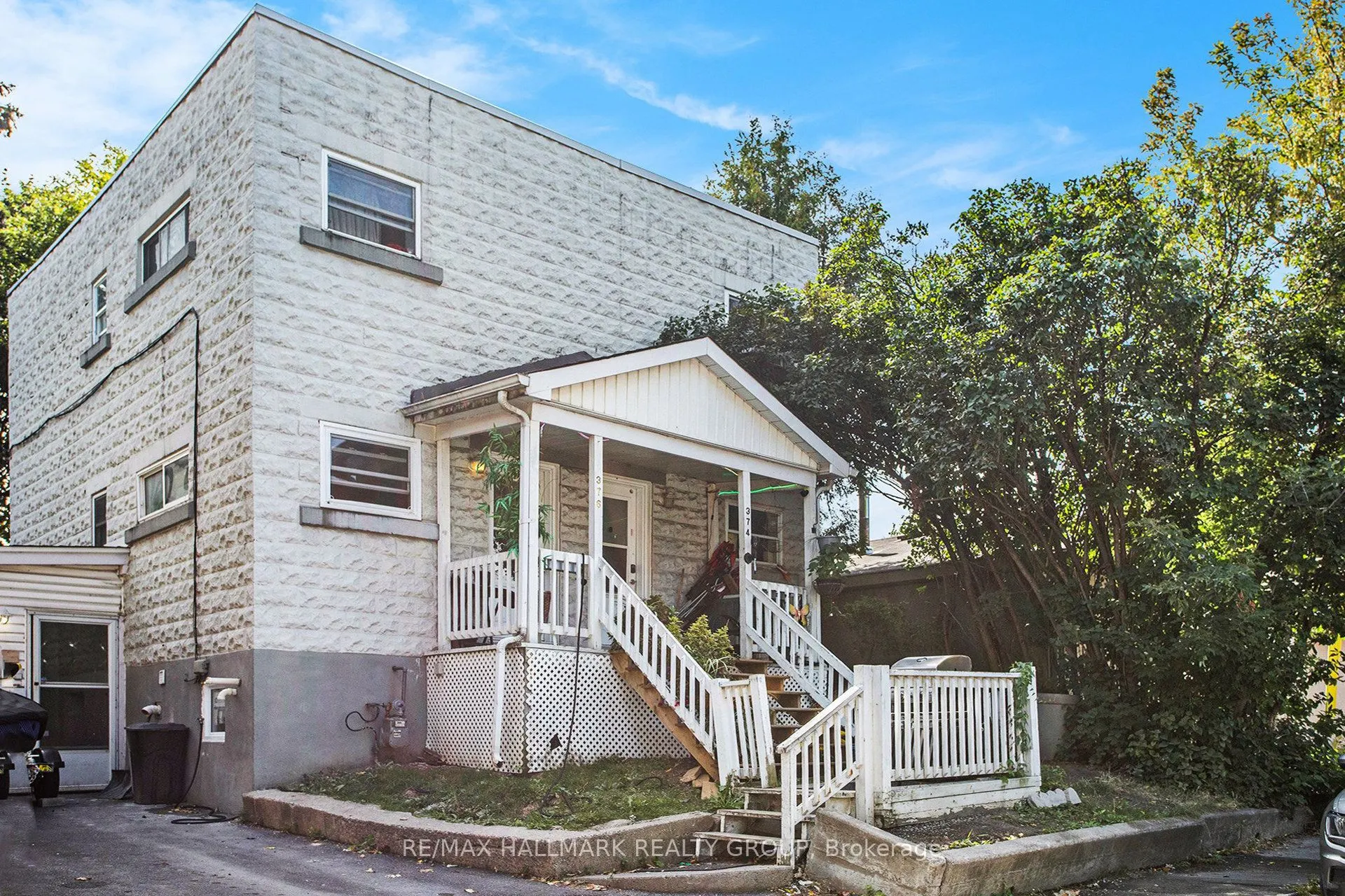 374-378 Montfort Street