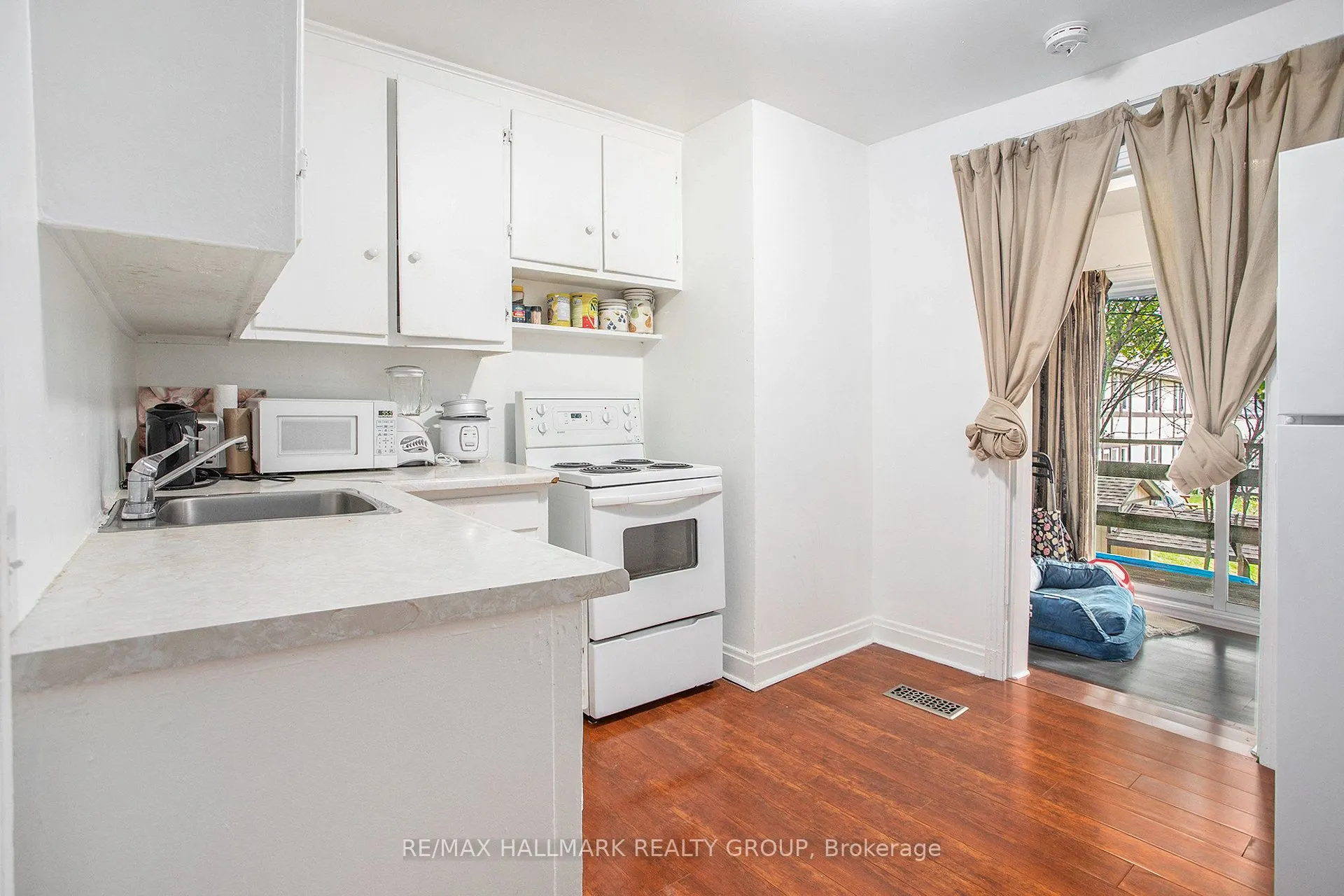 374-378 Montfort Street