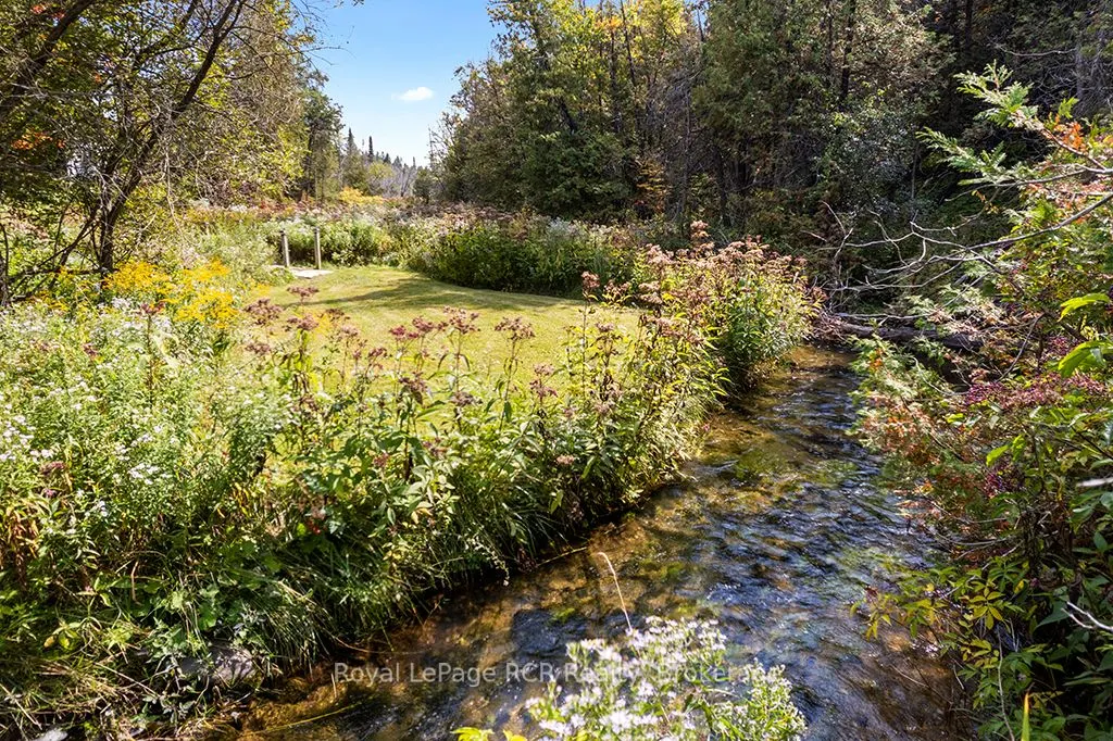282848 Normanby-Bentinck Townline