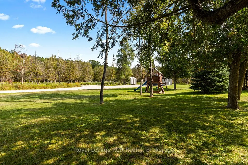 282848 Normanby-Bentinck Townline