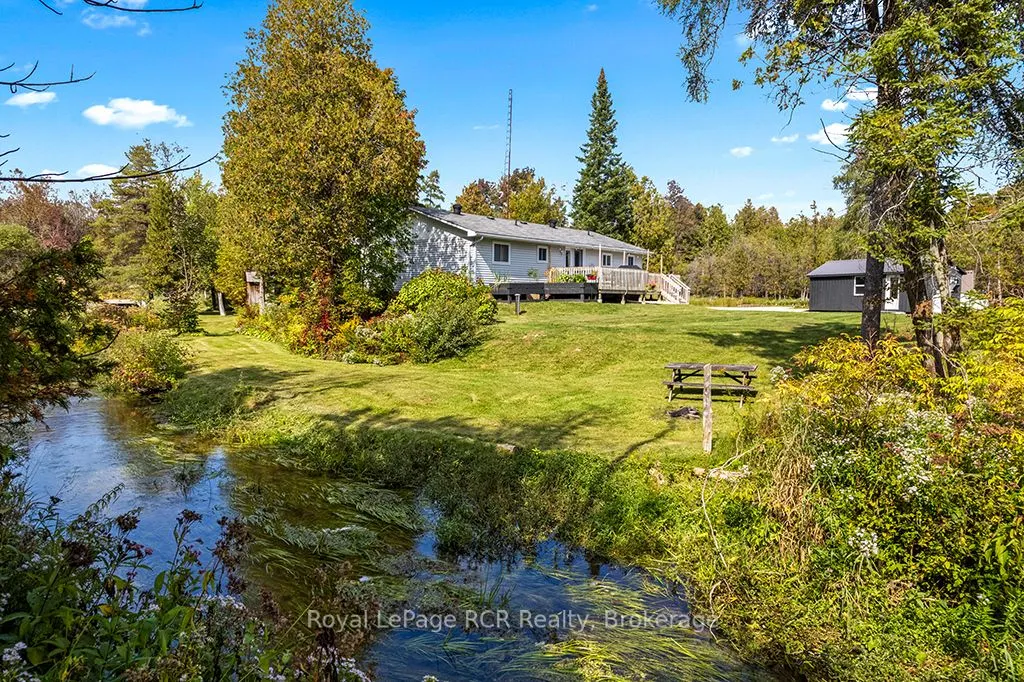 282848 Normanby-Bentinck Townline