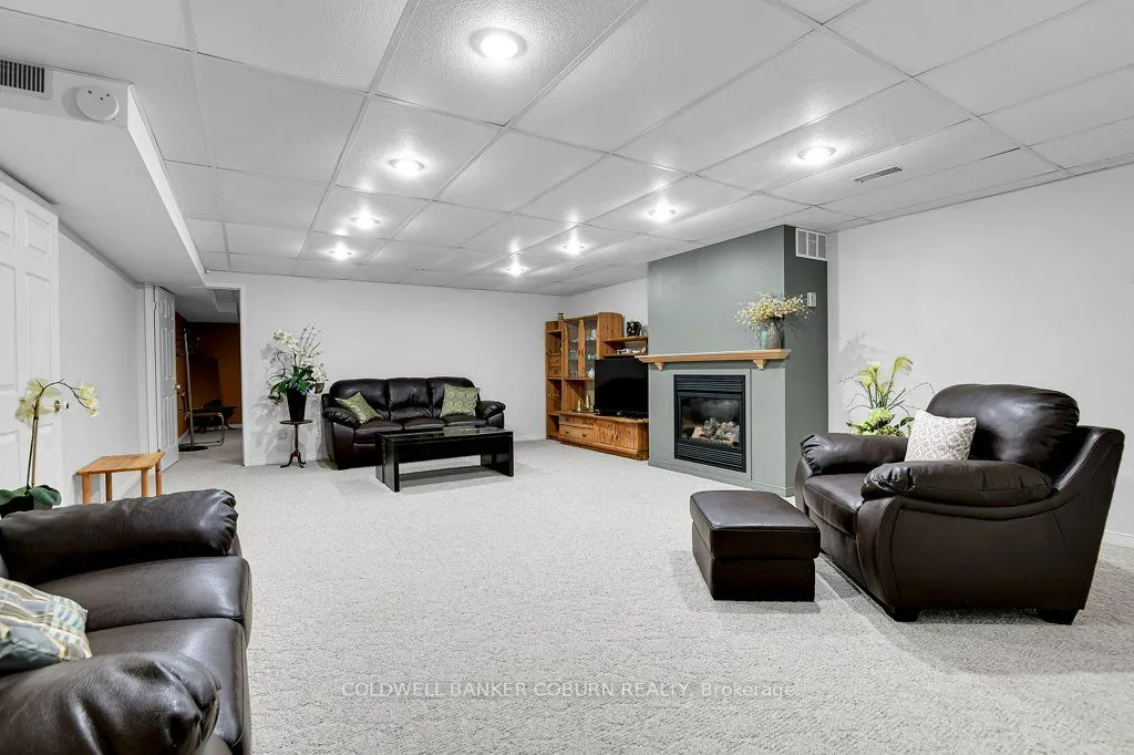11229 Lakeshore Drive