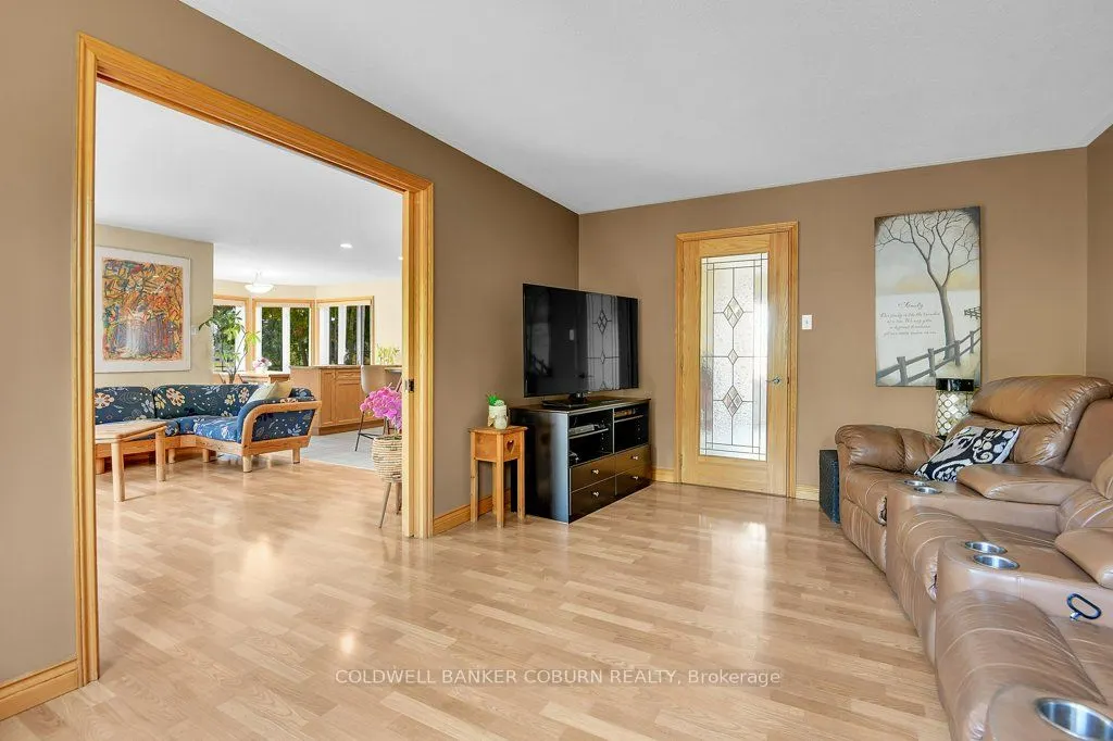 11229 Lakeshore Drive
