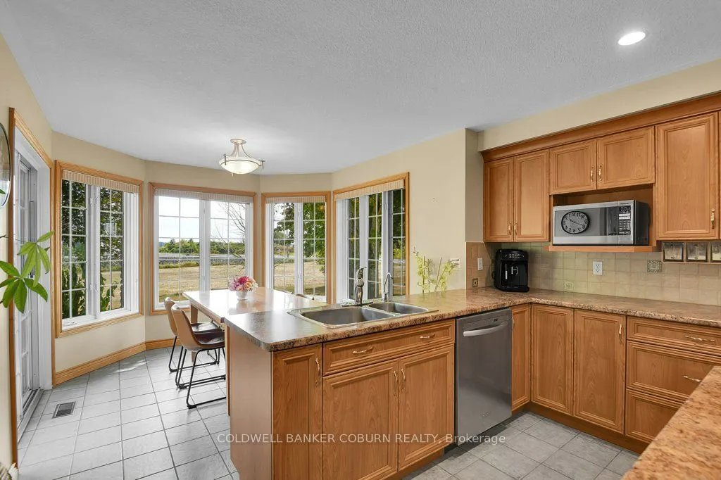 11229 Lakeshore Drive