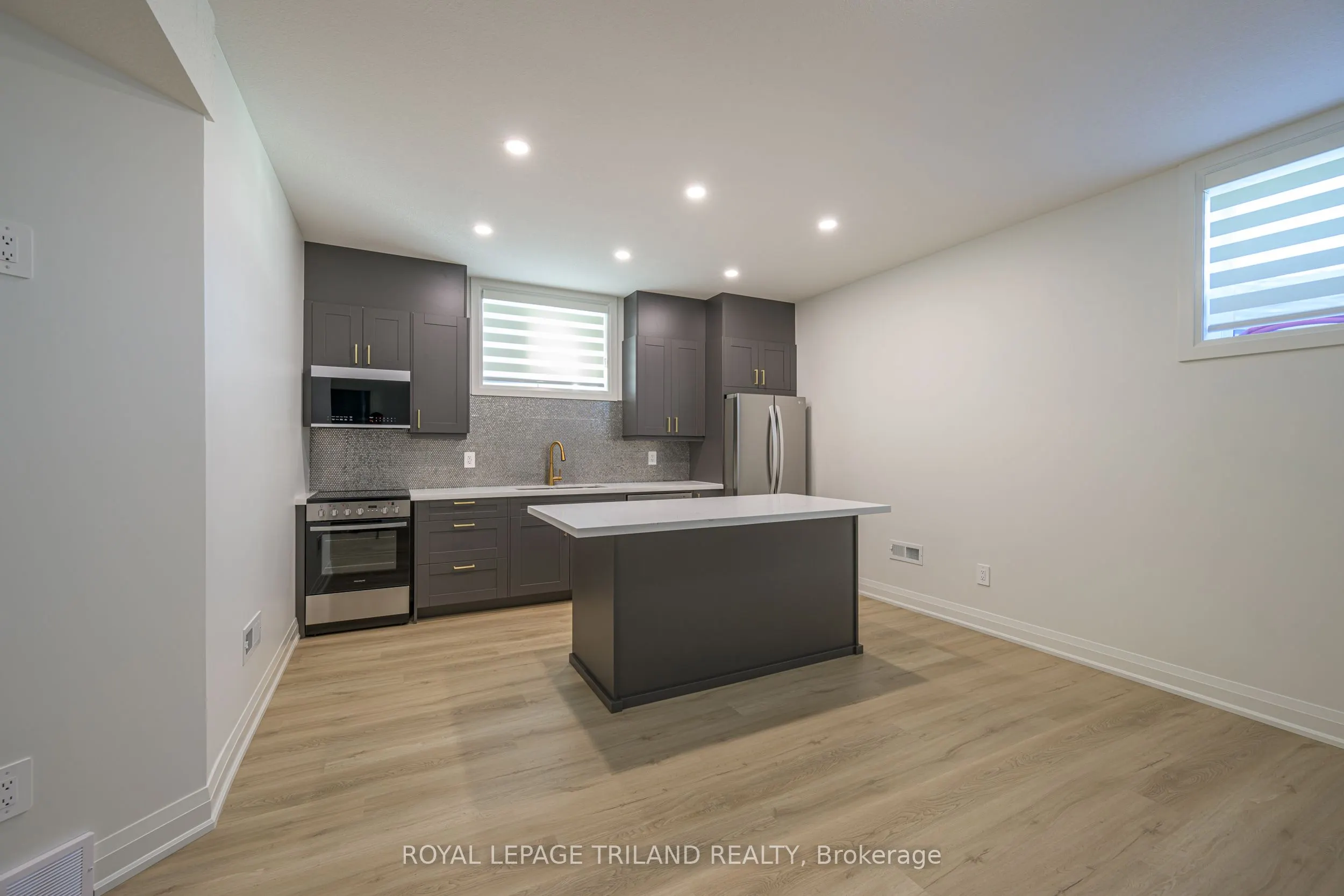 3741 Somerston Crescent