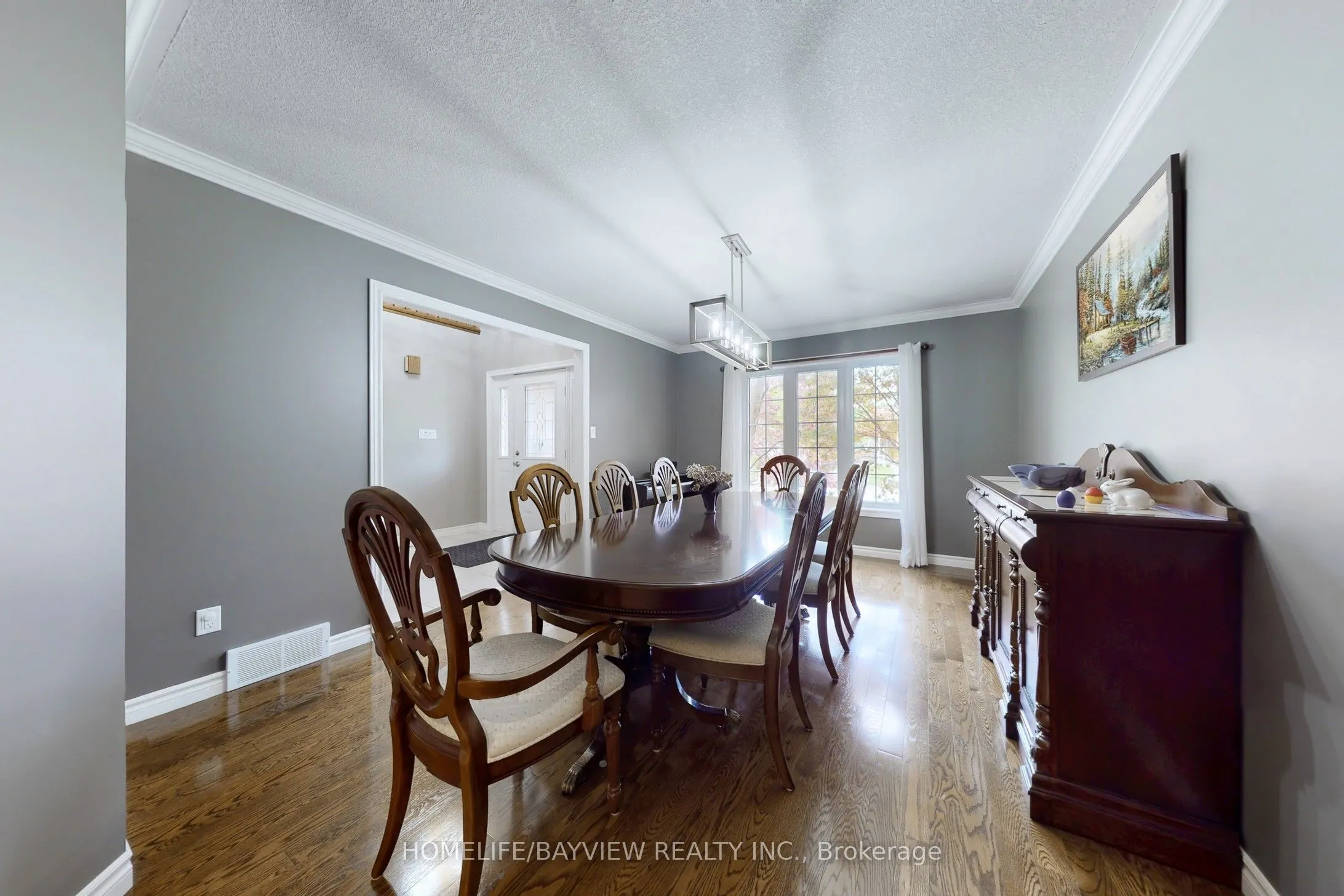 574 Sandbanks Crescent