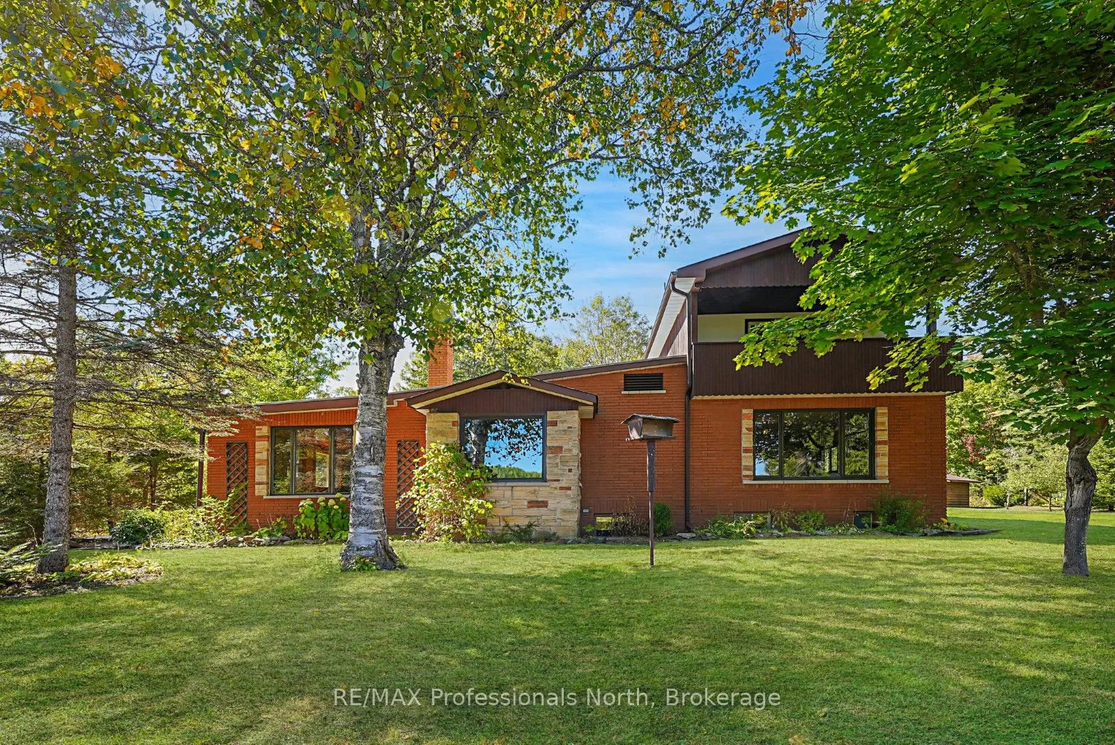 1093 Dark Lake Road