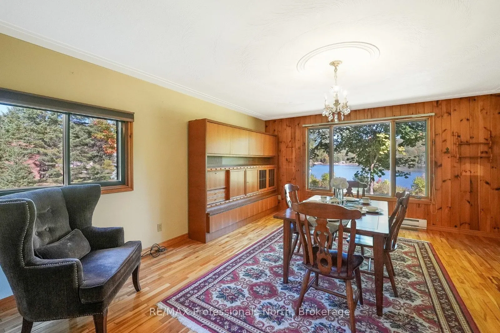 1093 Dark Lake Road