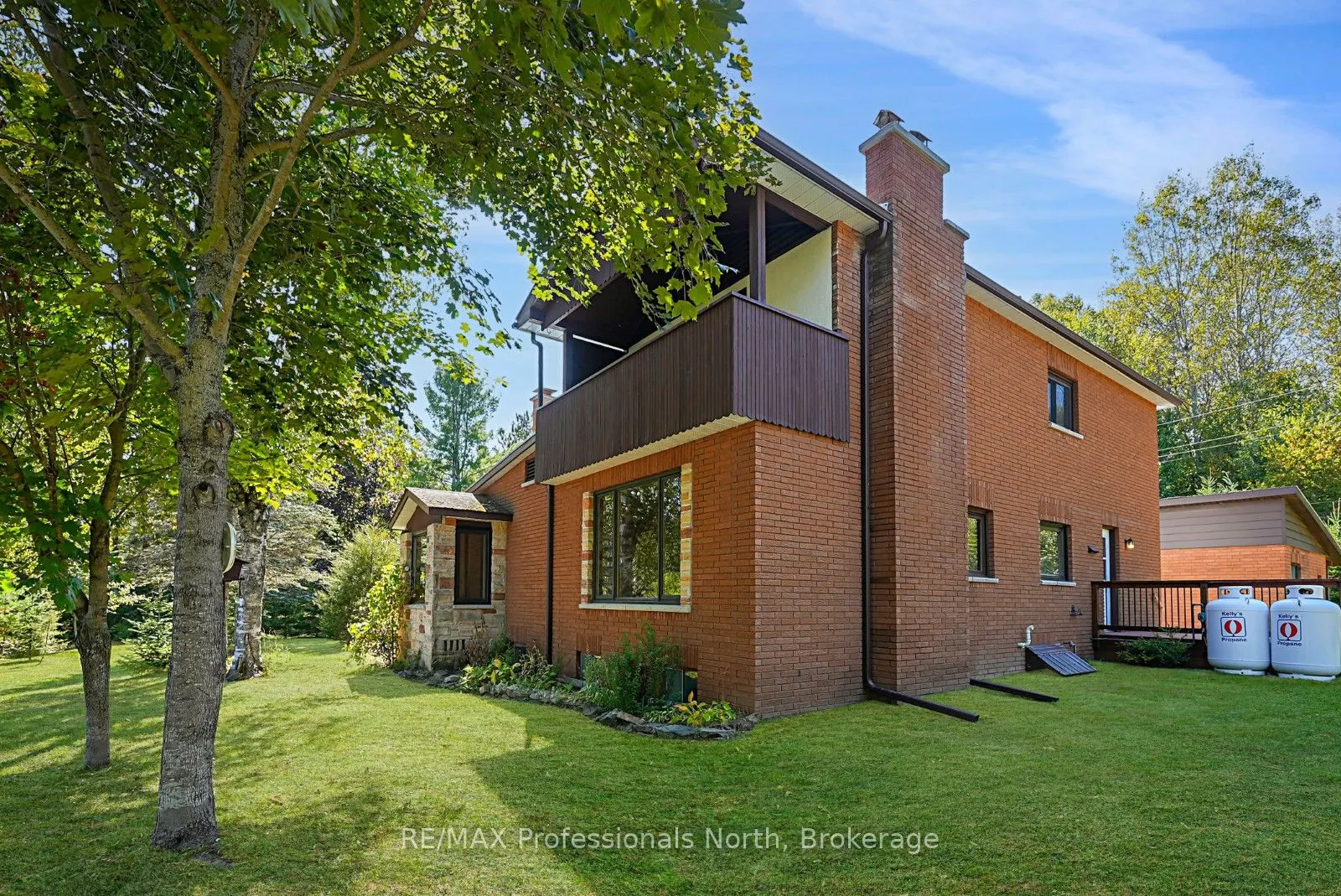 1093 Dark Lake Road