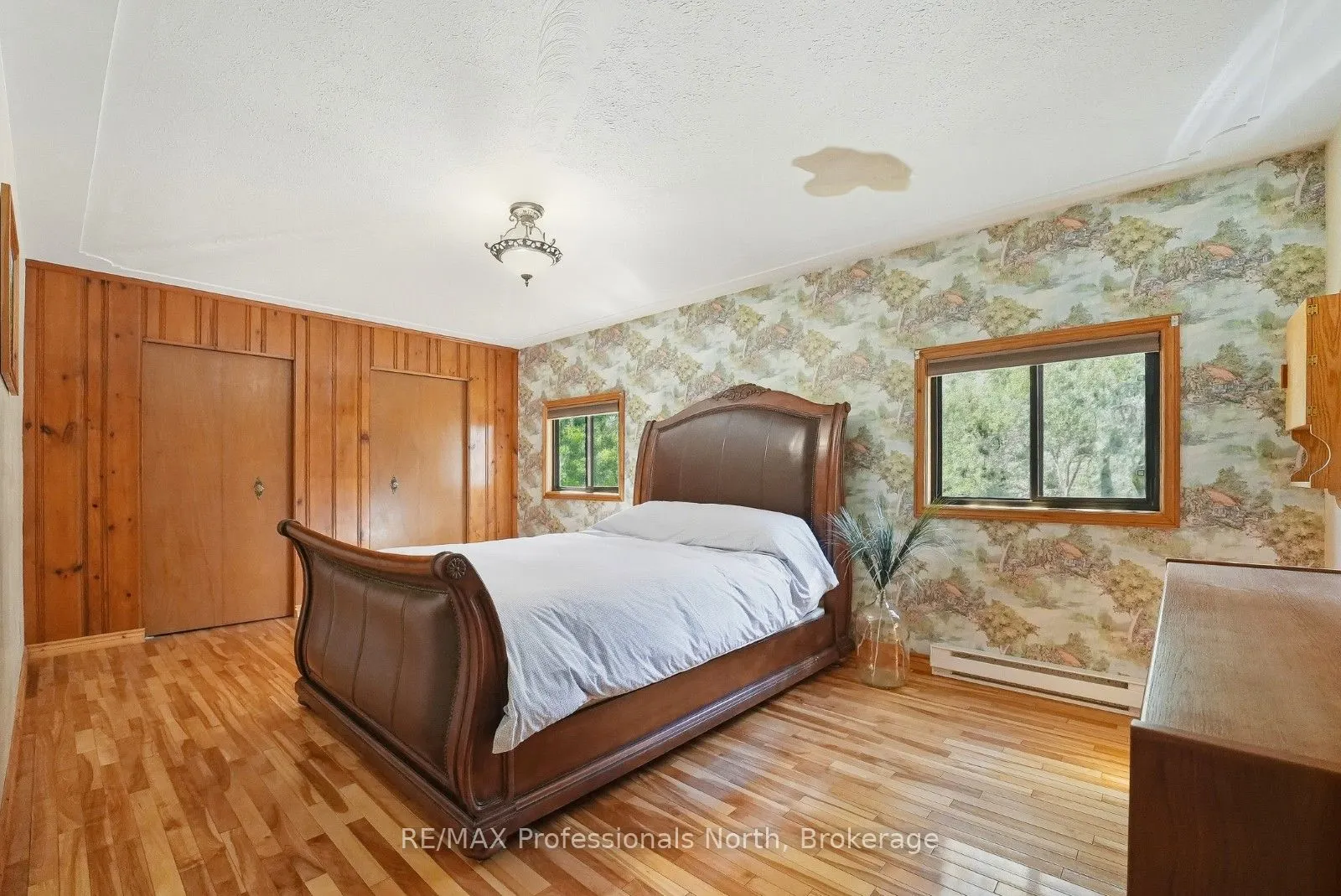 1093 Dark Lake Road