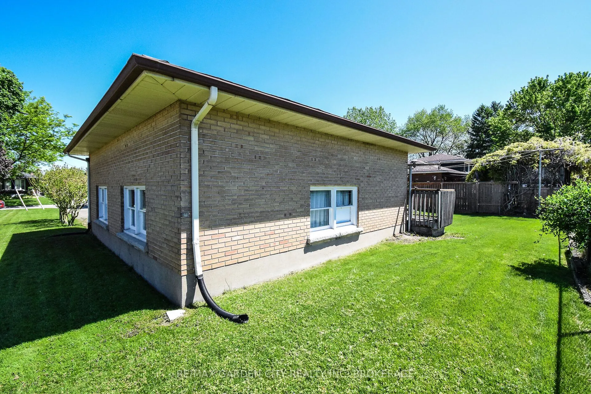 115 Larraine Street