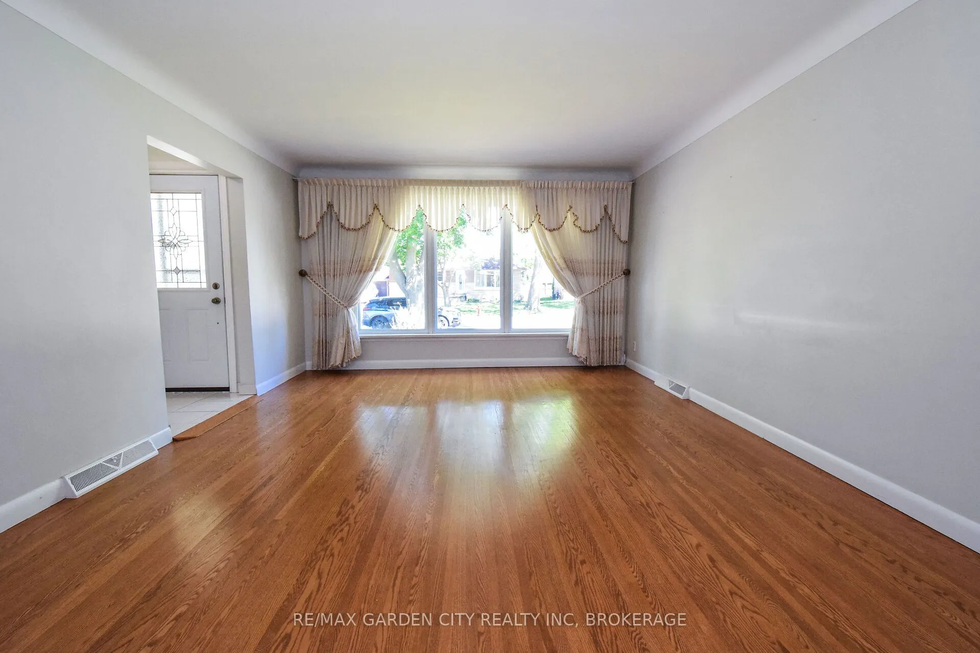 115 Larraine Street