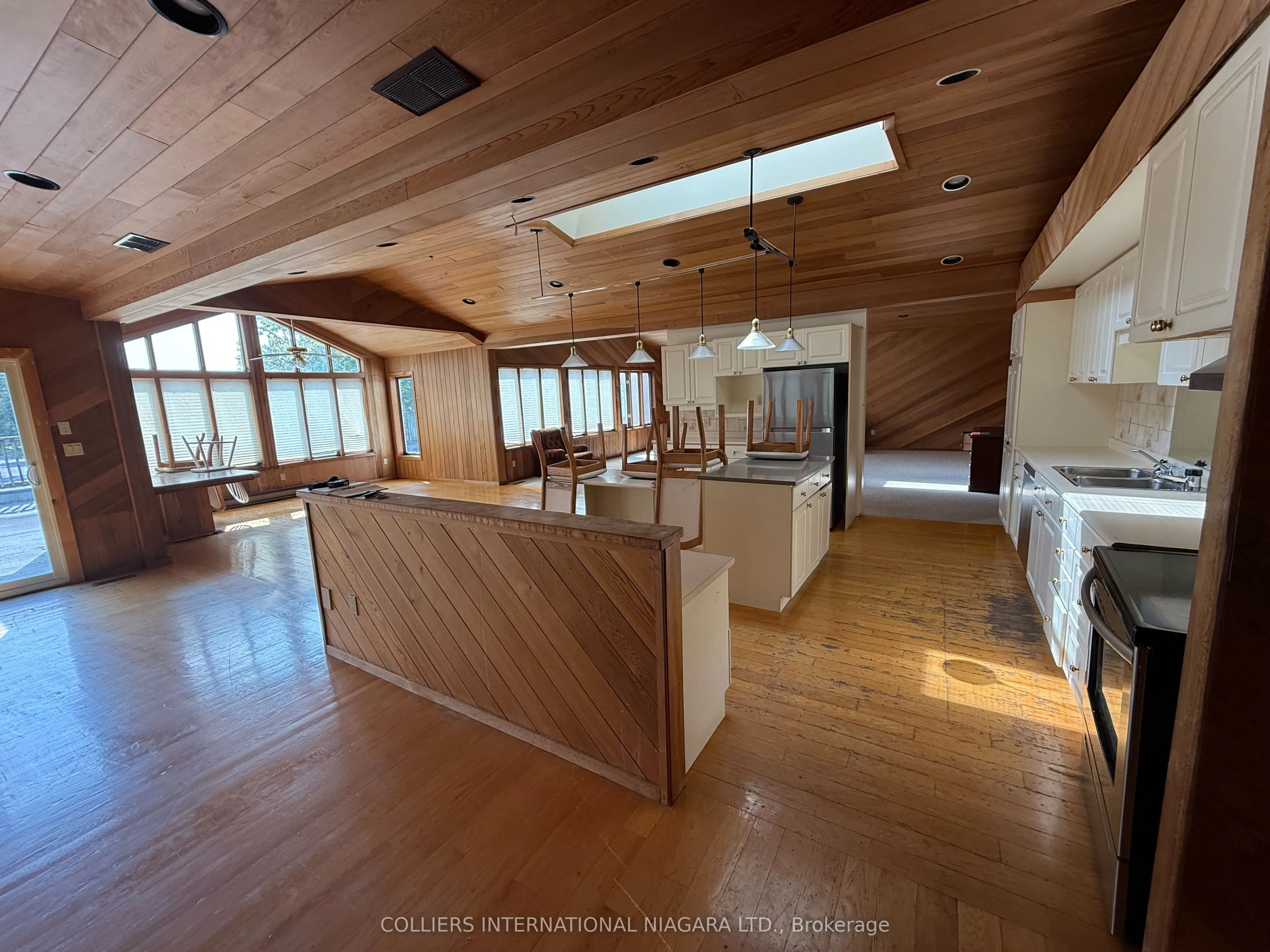 6824 THOROLD STONE Road, #4