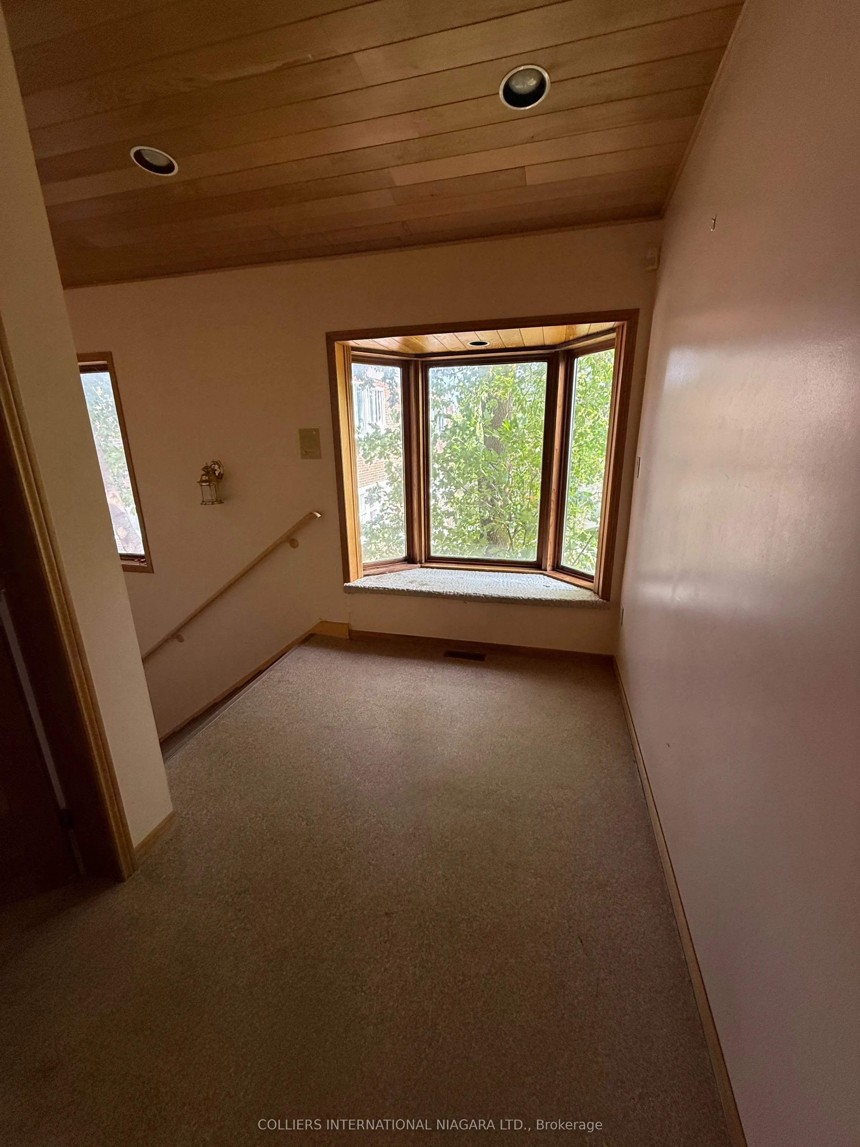 6824 THOROLD STONE Road, #4